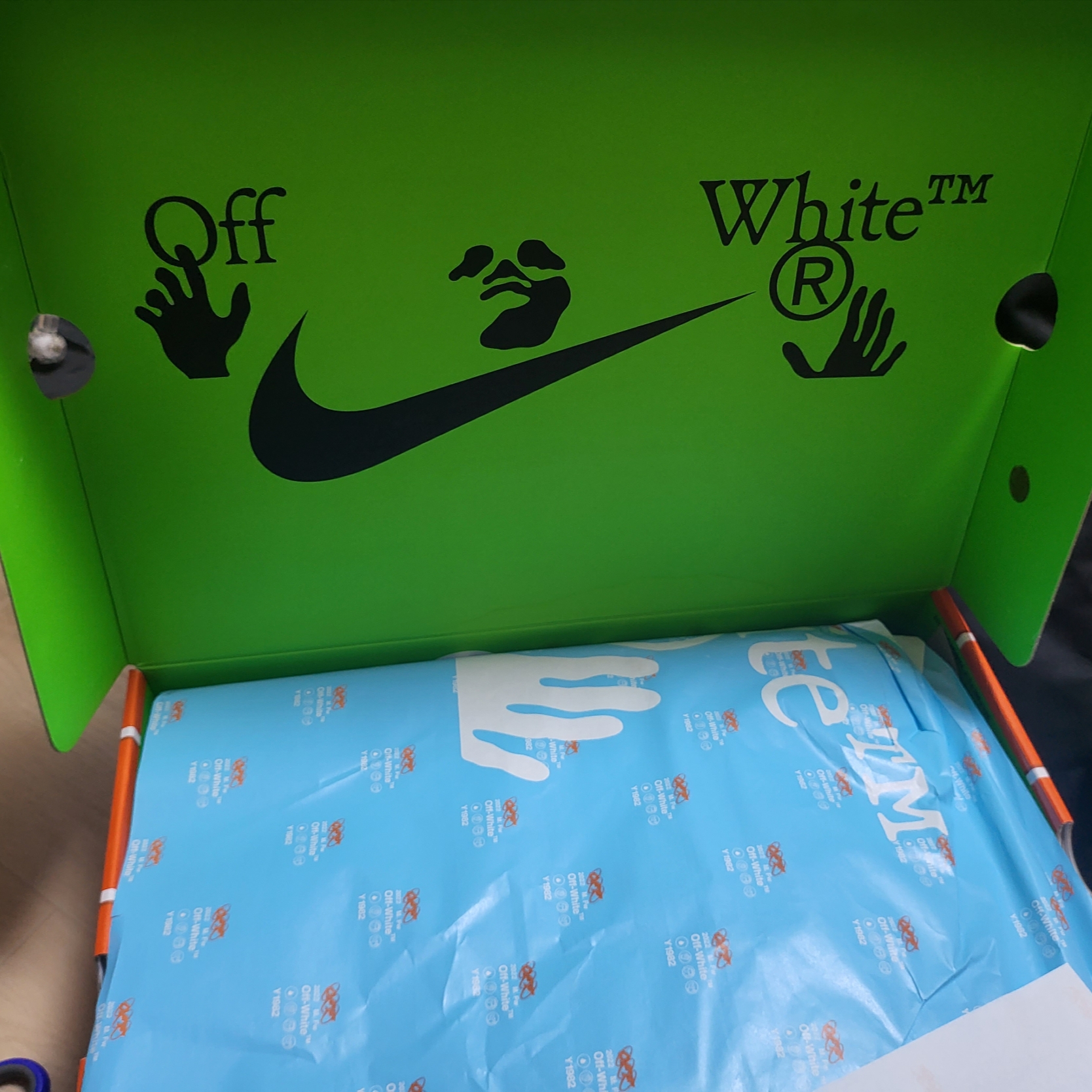 Nike x Off-White Air Force 1 Mid SP Leather Pine Green 착용 스타일 - 1