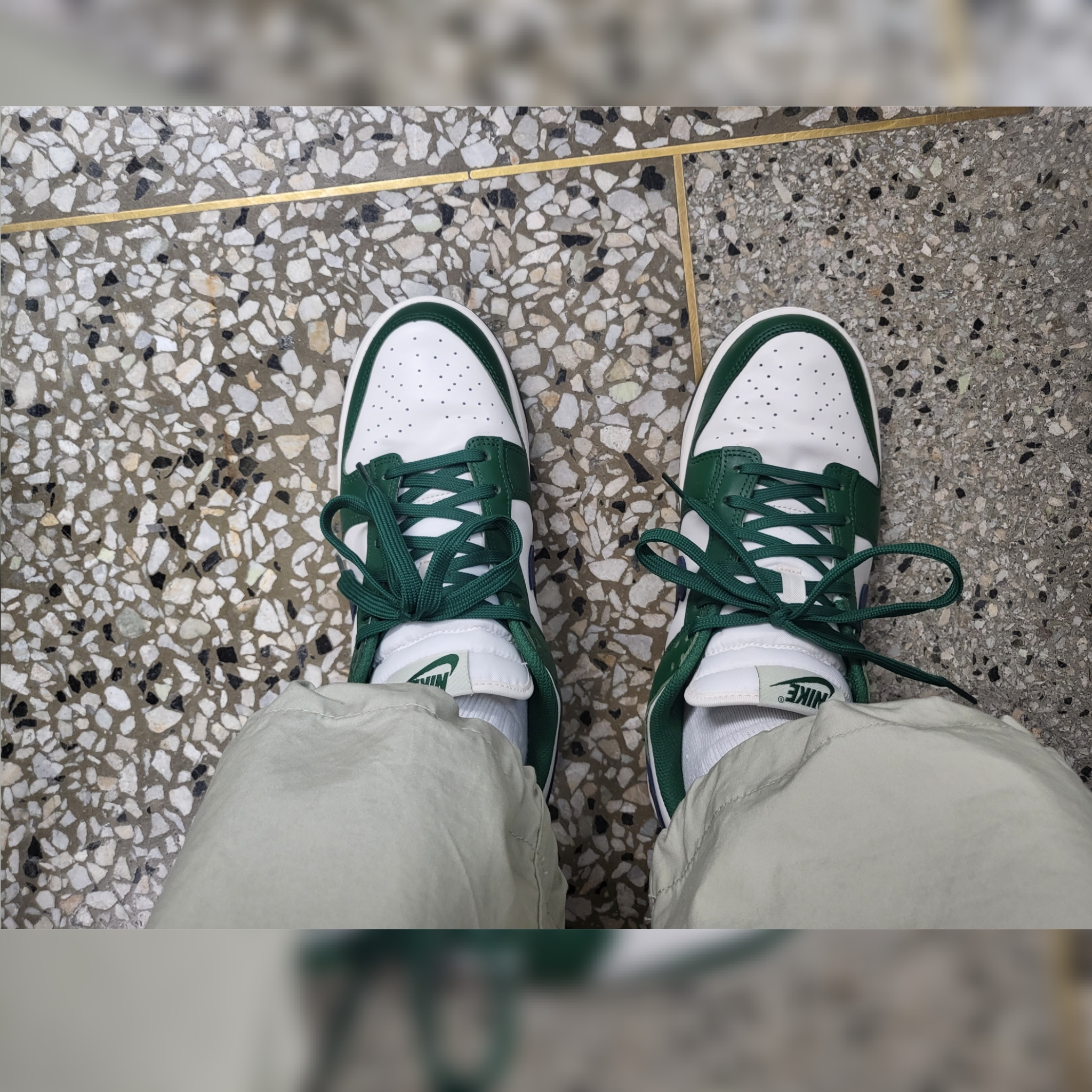 (W) Nike Dunk Low Gorge Green 착용 스타일 - 2