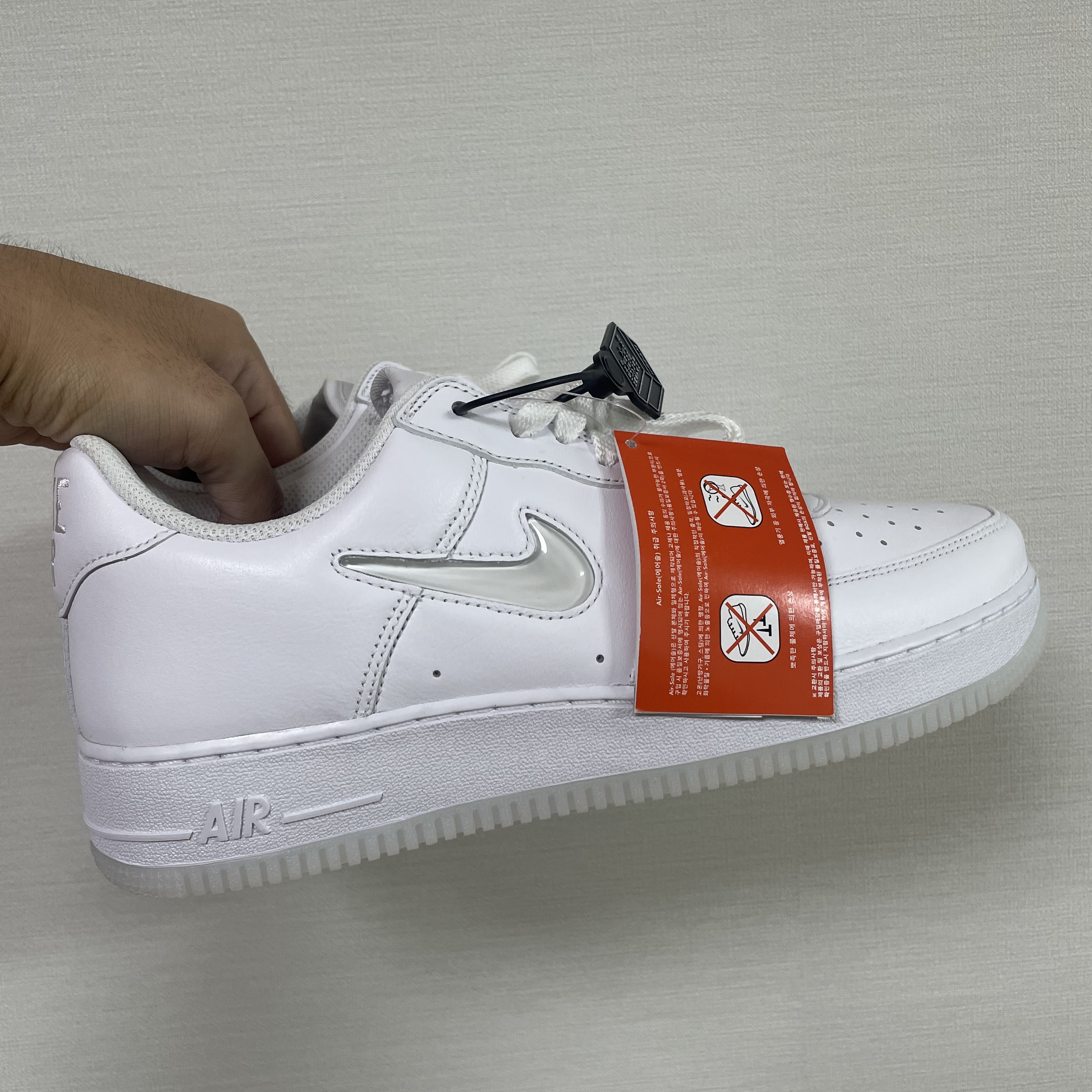 Nike Air Force 1 Low Color of The Month White Jewel 착용 스타일 - 1