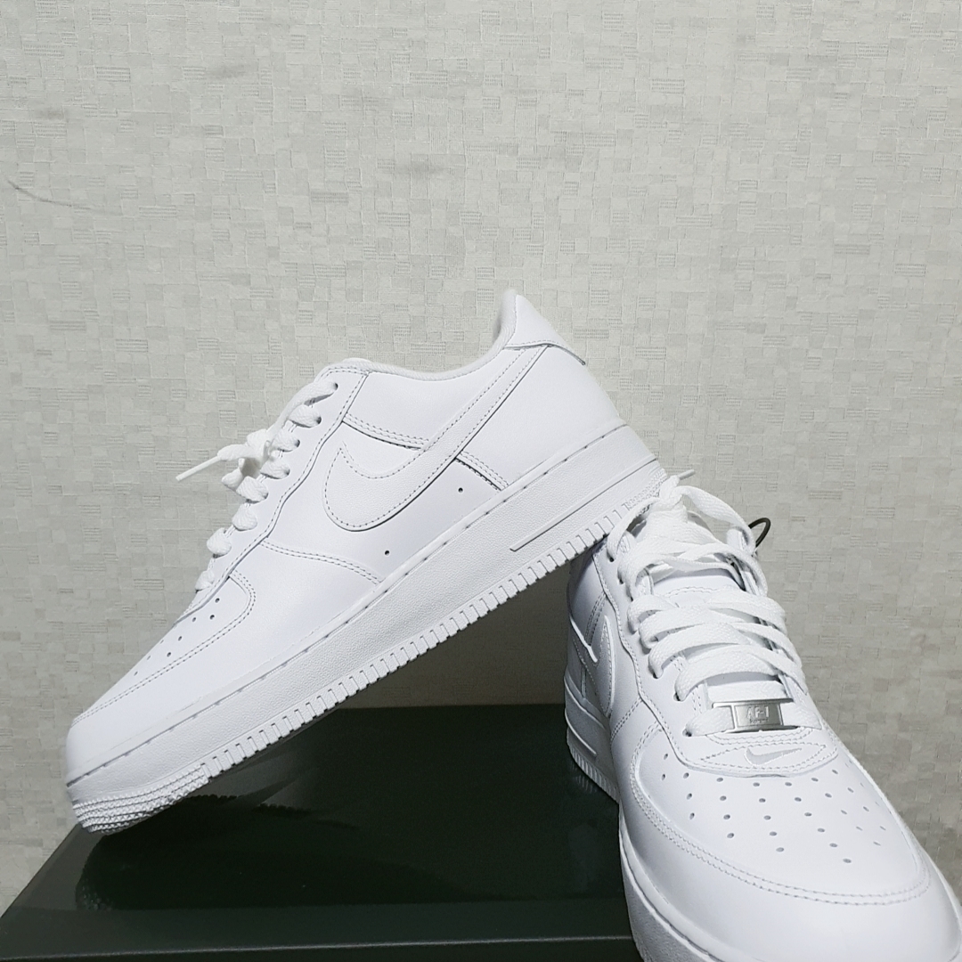 Nike x Supreme Air Force 1 Low White 착용 스타일 - 1