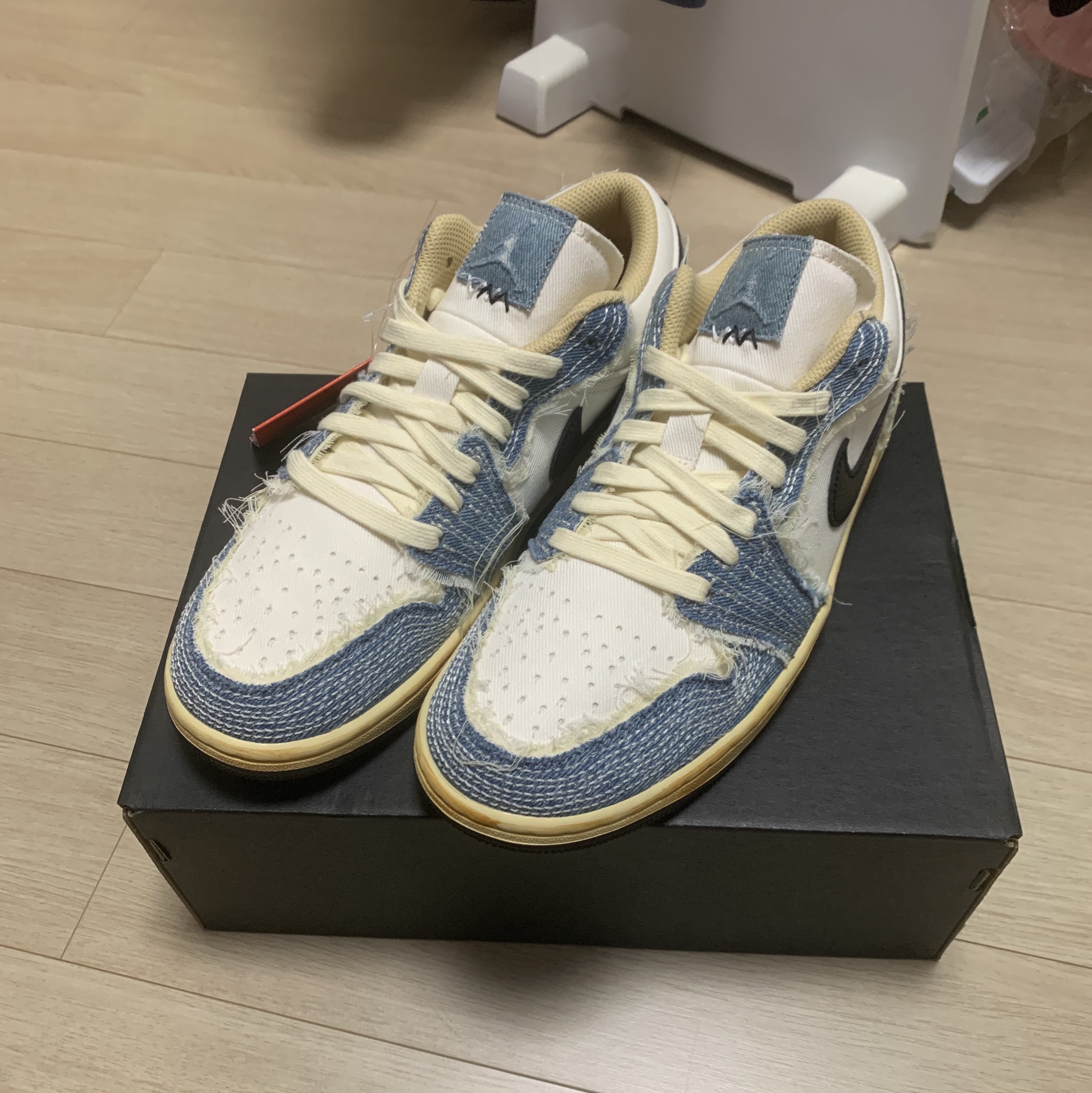 Jordan 1 Low World Make Japan 착용 스타일 - 1
