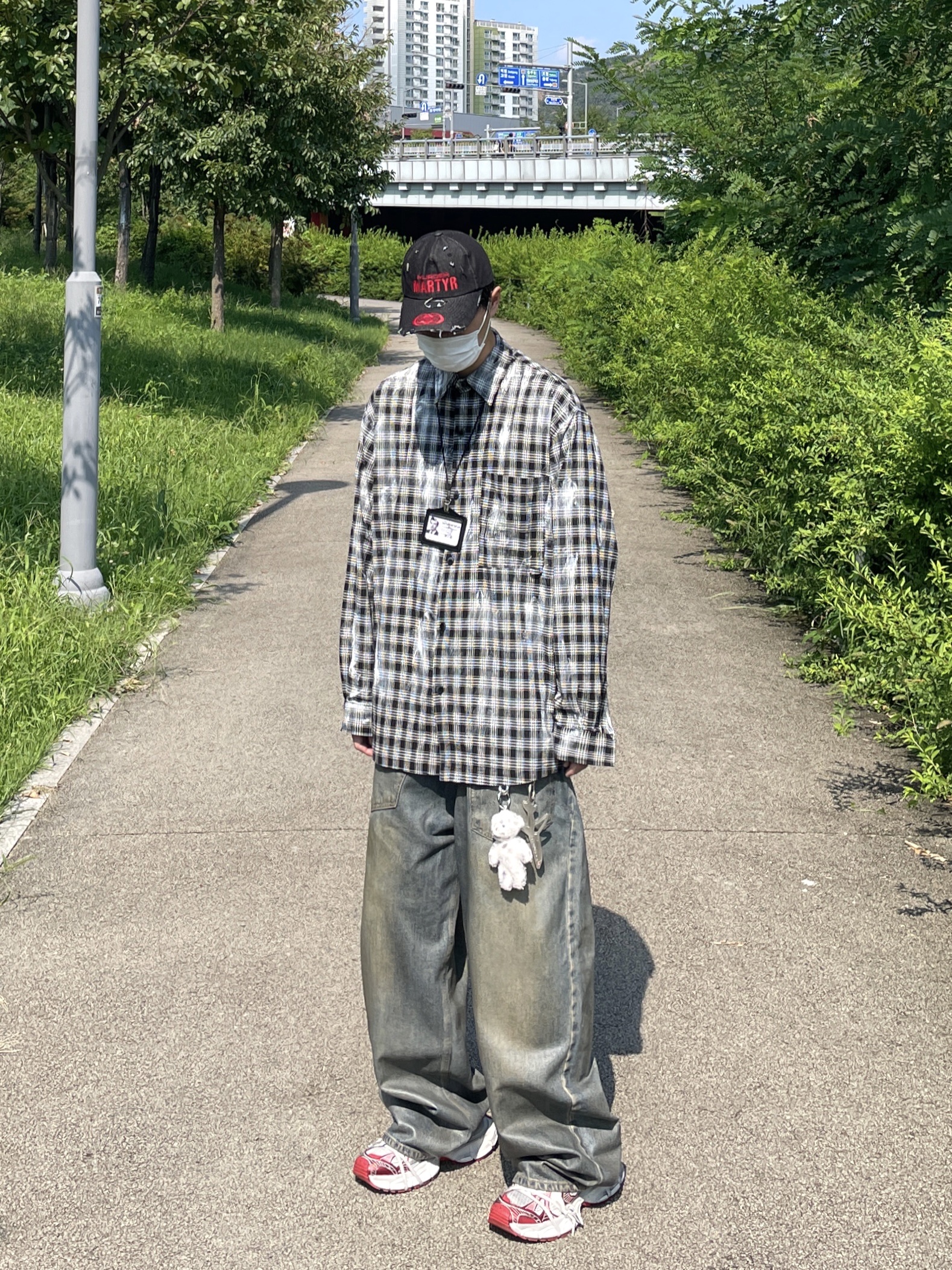Project G/R Coated Backward Denim Pants Blue, Balenciaga 3XL Sneakers White Red 착용 스타일 - 2