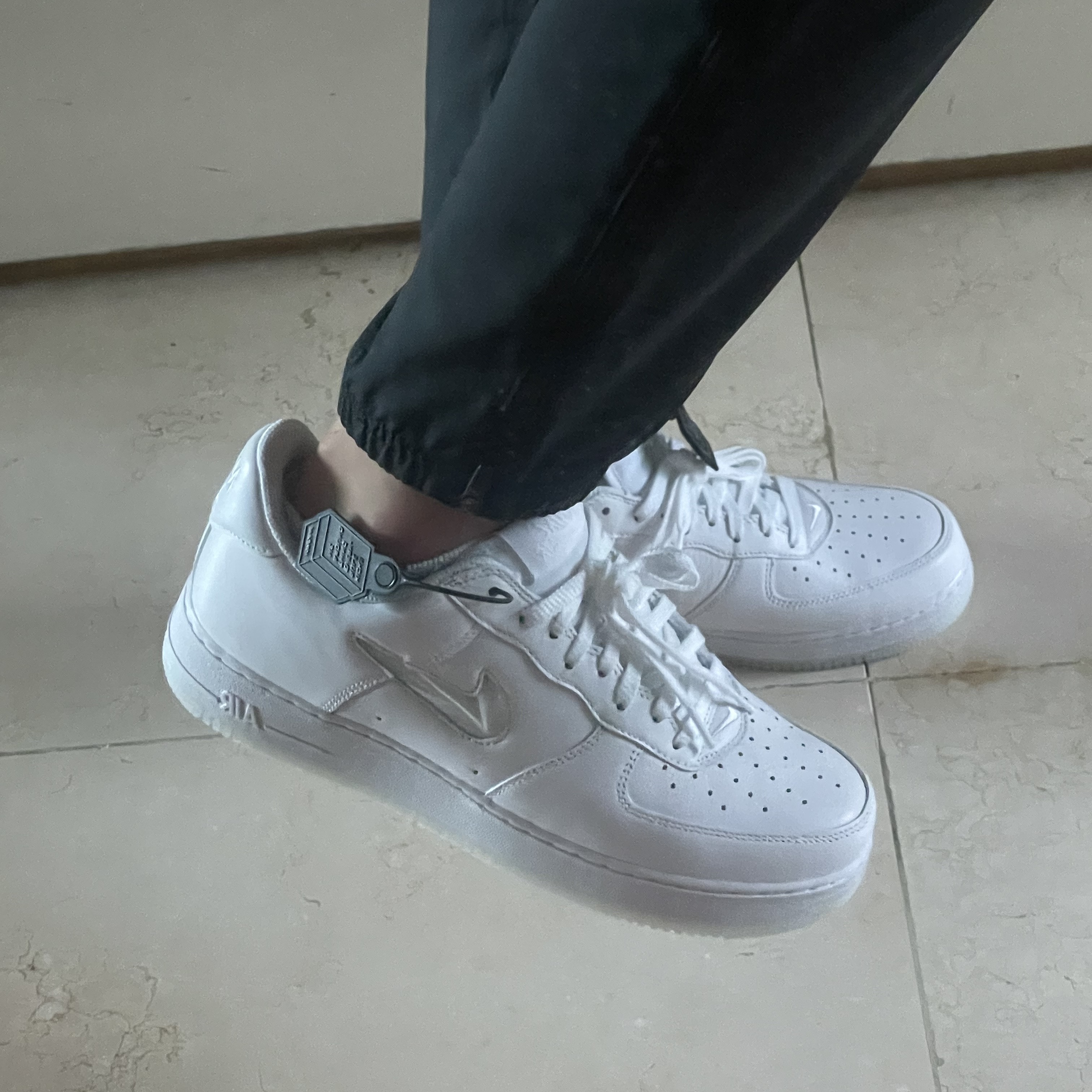 Nike Air Force 1 Low Color of The Month White Jewel 착용 스타일 - 4