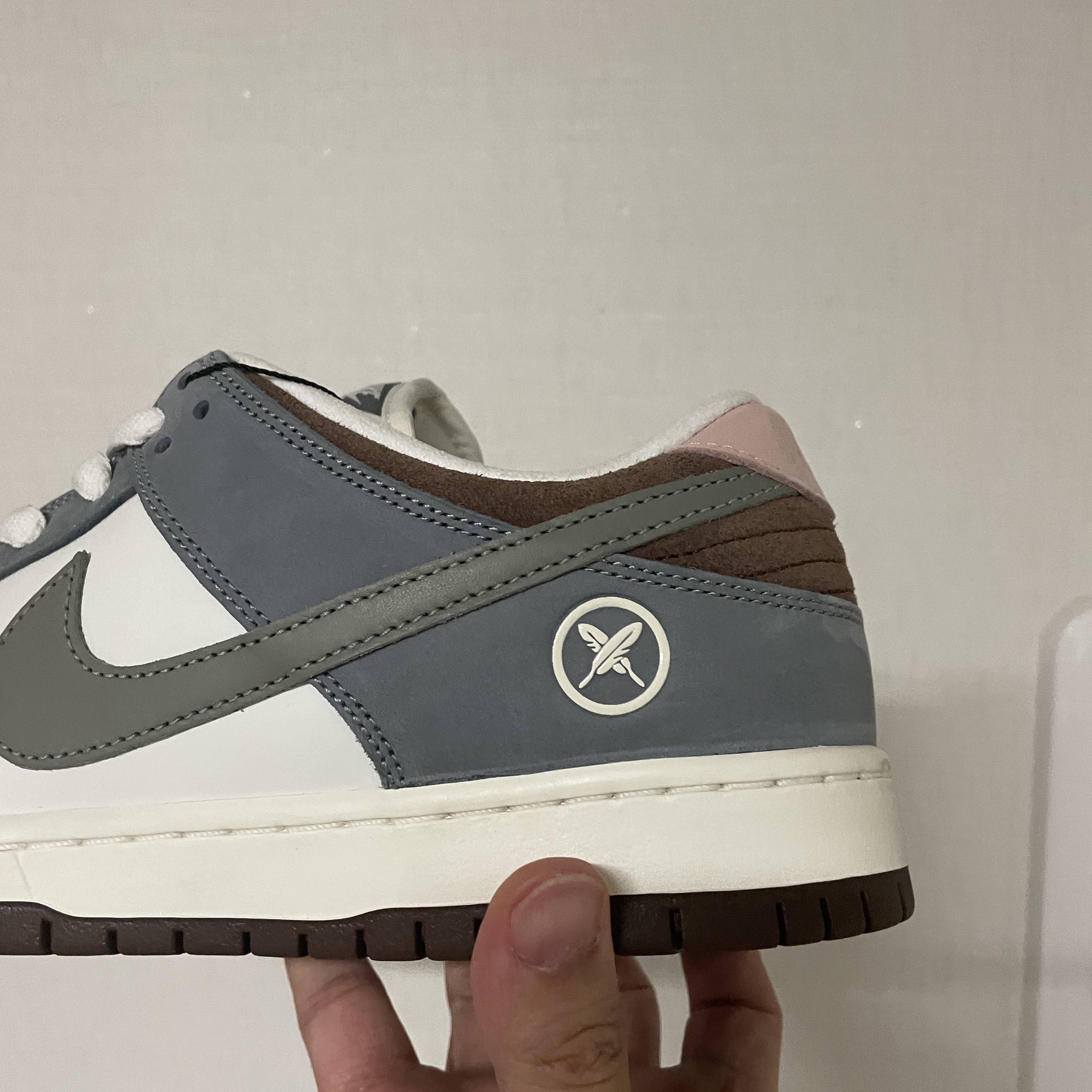 Nike x Yuto Horigome SB Dunk Low Wolf Grey 착용 스타일 - 3