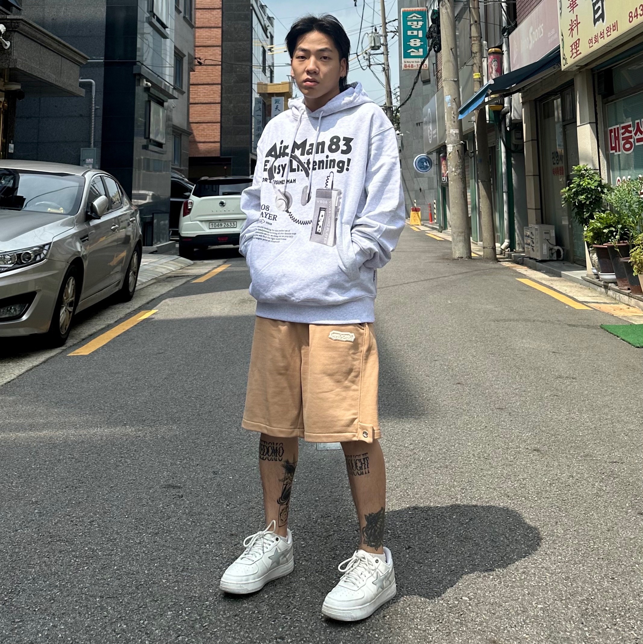 BAPE x JJJJound Bape Sta Low White Light Grey 착용 스타일 - 3