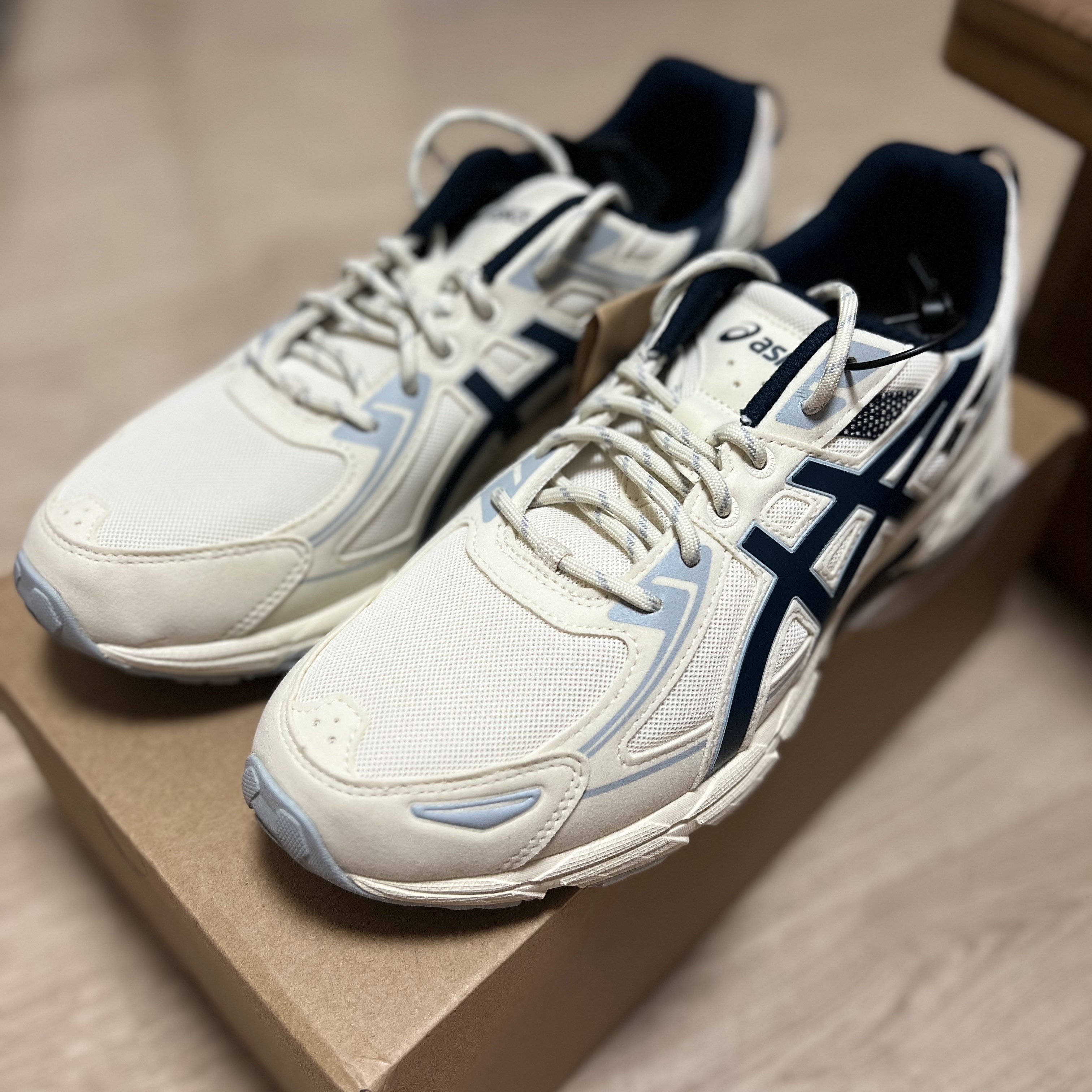 Asics Gel-Venture 6 SPS Birch French Blue 착용 스타일