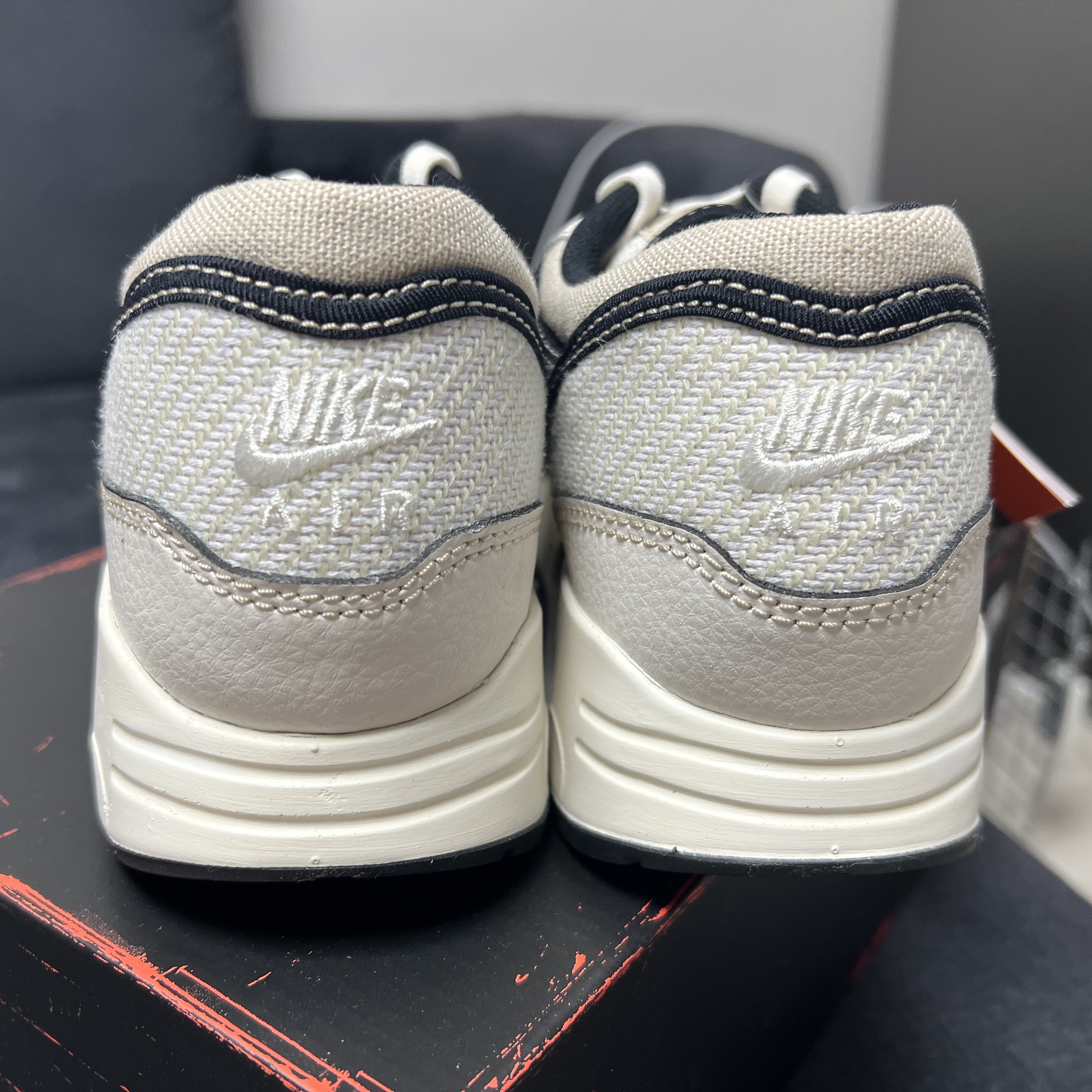 Nike Air Max 1 '86 World Make Korea 착용 스타일 - 5