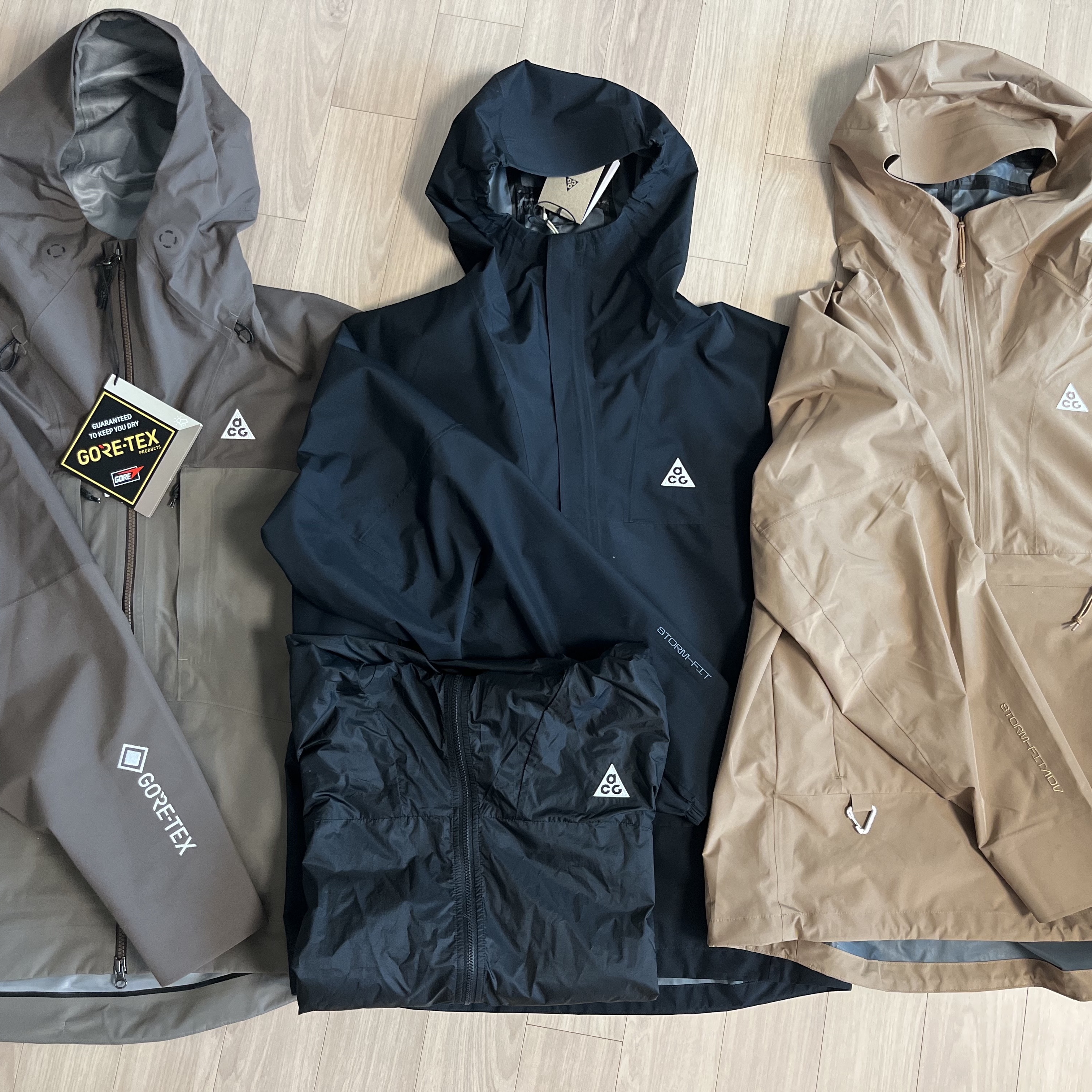 Nike ACG Storm-Fit ADV Gore-Tex Misery Ridge Jacket Iron Stone - Asia, Nike ACG Storm-Fit ADV Cascade Rain Jacket Dark Driftwood- Asia 착용 스타일
