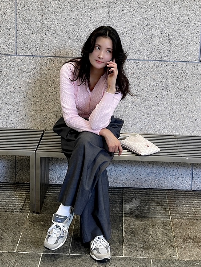 New Balance 992 Made in USA Grey - D Standard, Goyard Poitiers Claire-Voie Bag Powder Pink 착용 스타일 - 2