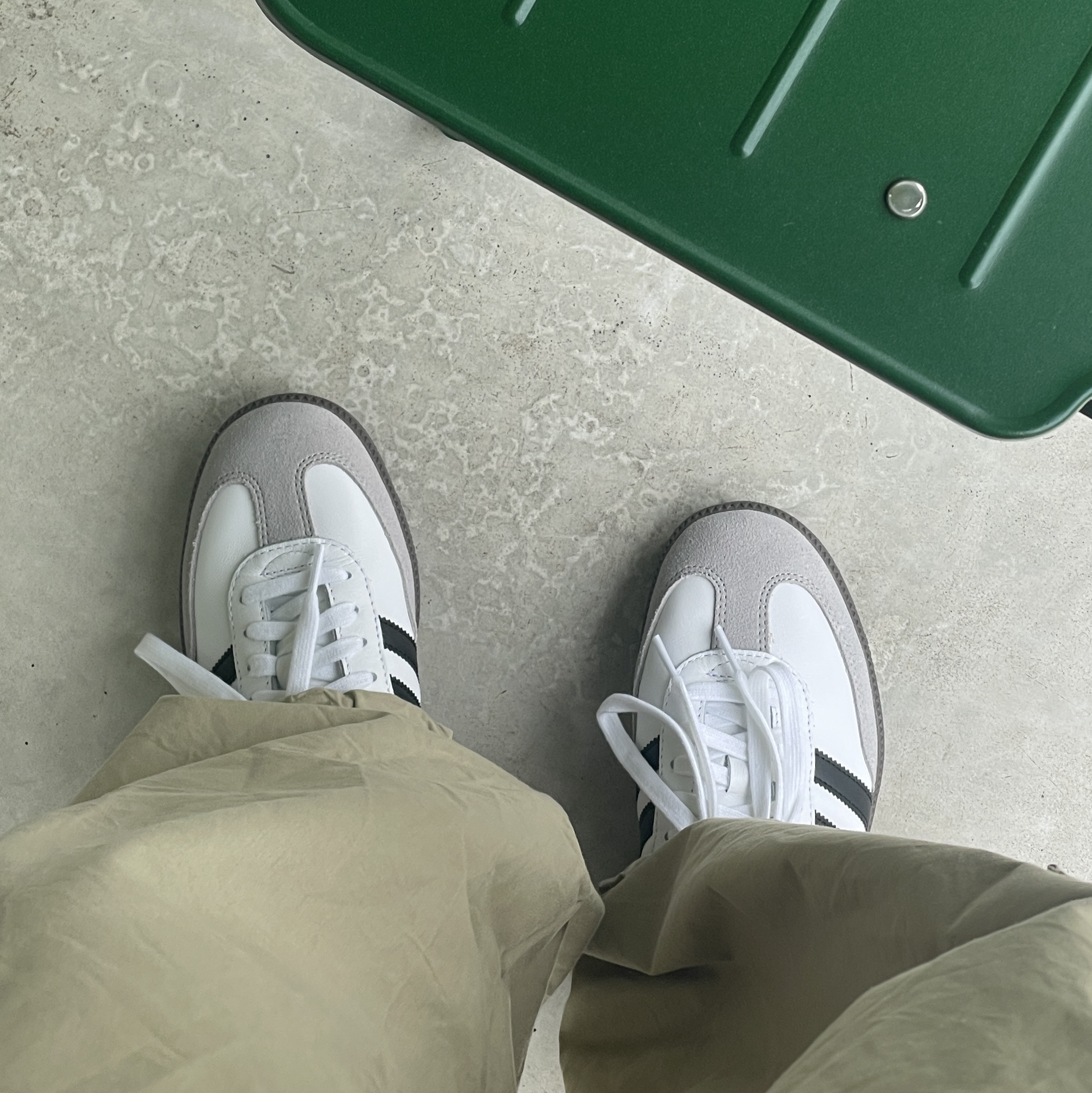 Adidas Samba OG Cloud White 착용 스타일