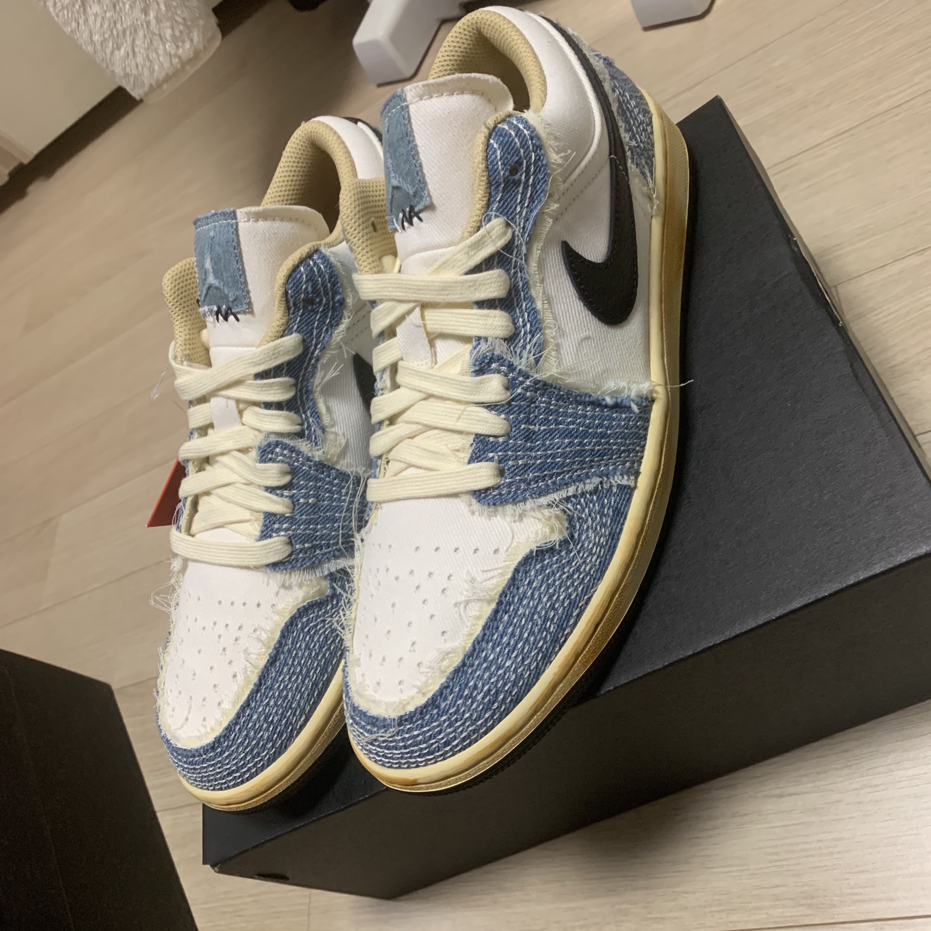 Jordan 1 Low World Make Japan 착용 스타일 - 2