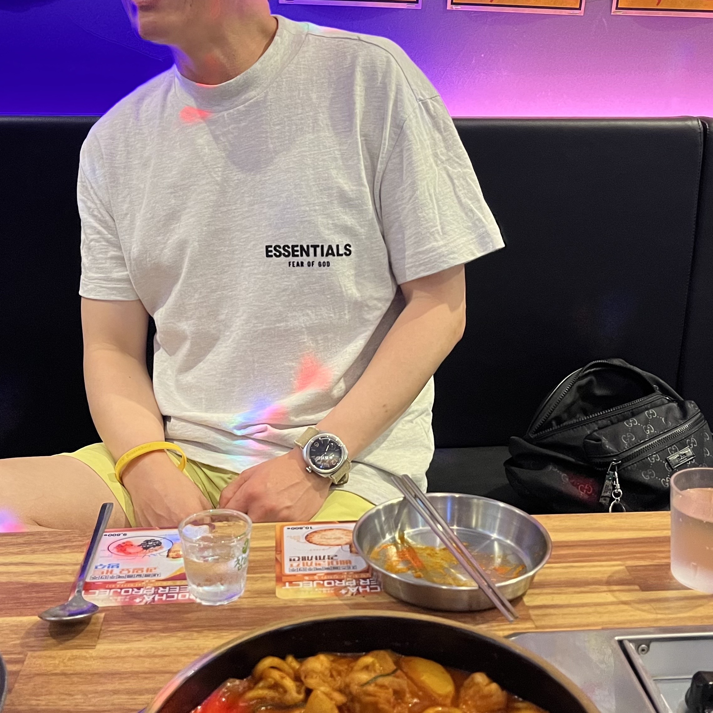 Essentials The Core Collection T-Shirt Light Oatmeal 착용 스타일