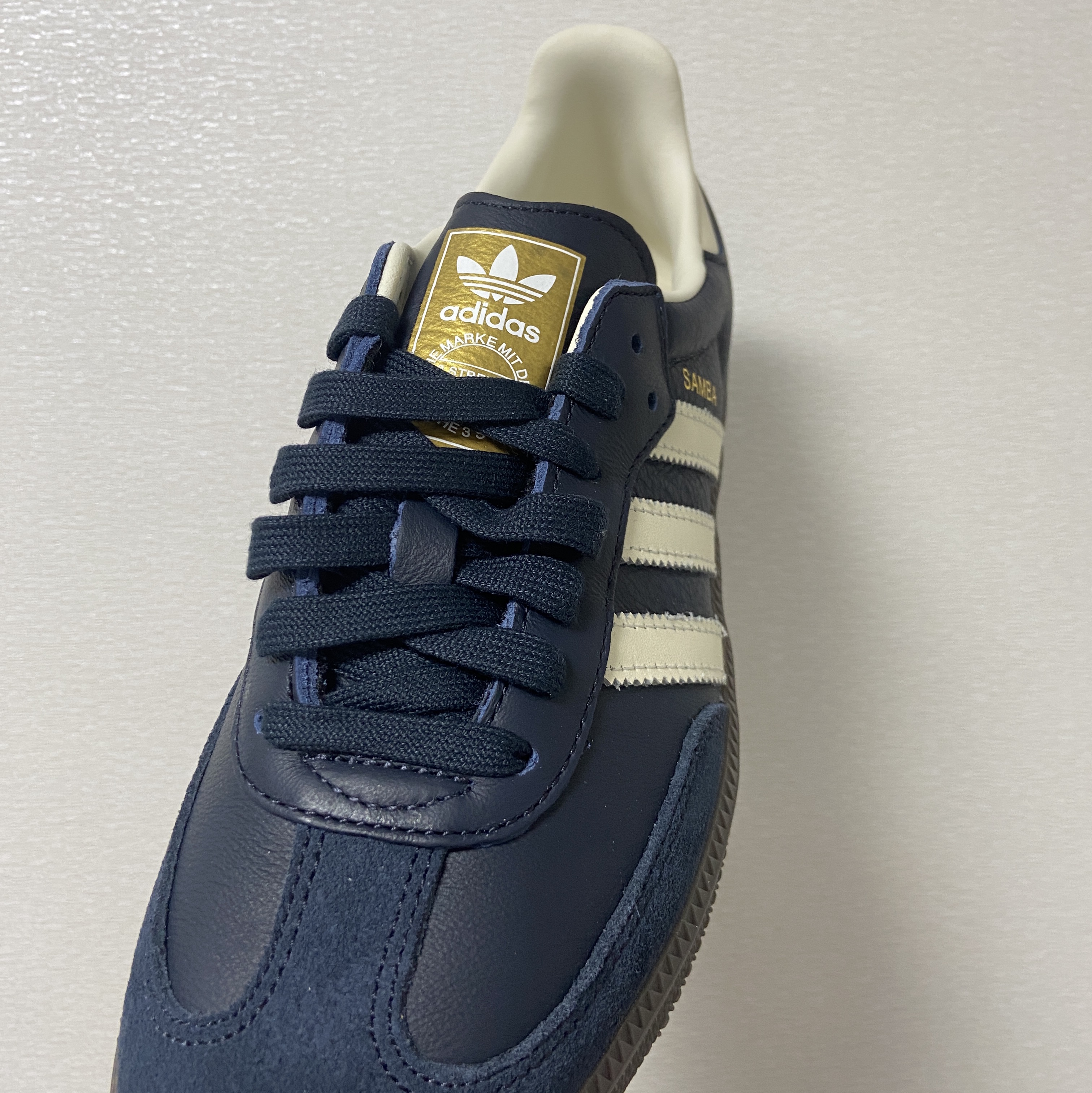 Adidas Samba OG Night Navy Cream White 착용 스타일 - 3
