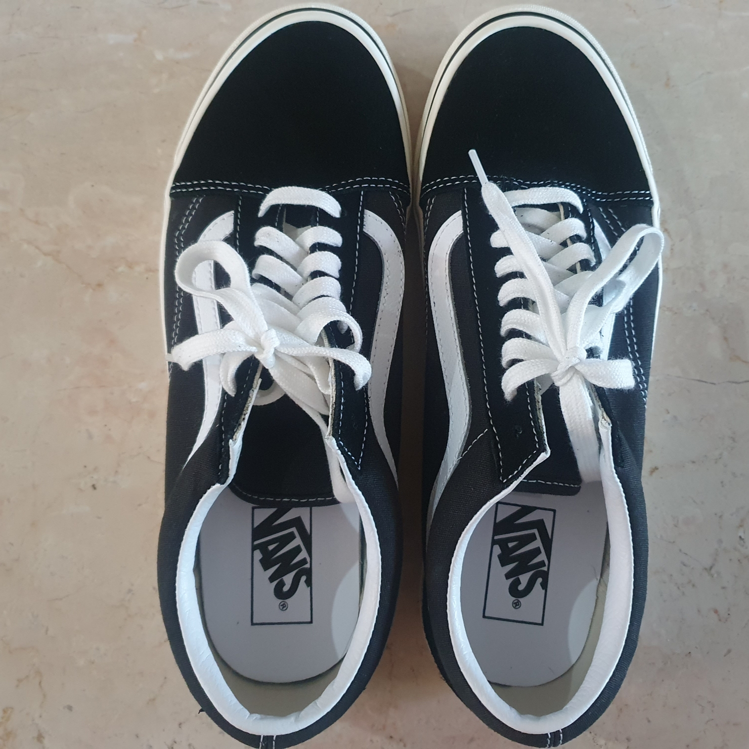 Vans Old Skool 36 DX Anaheim Factory Black White 착용 스타일
