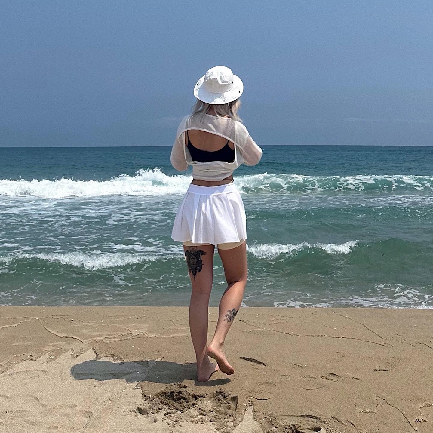 (W) Nike x Jacquemus NRG Pleated Mini Skirt White - Asia 착용 스타일