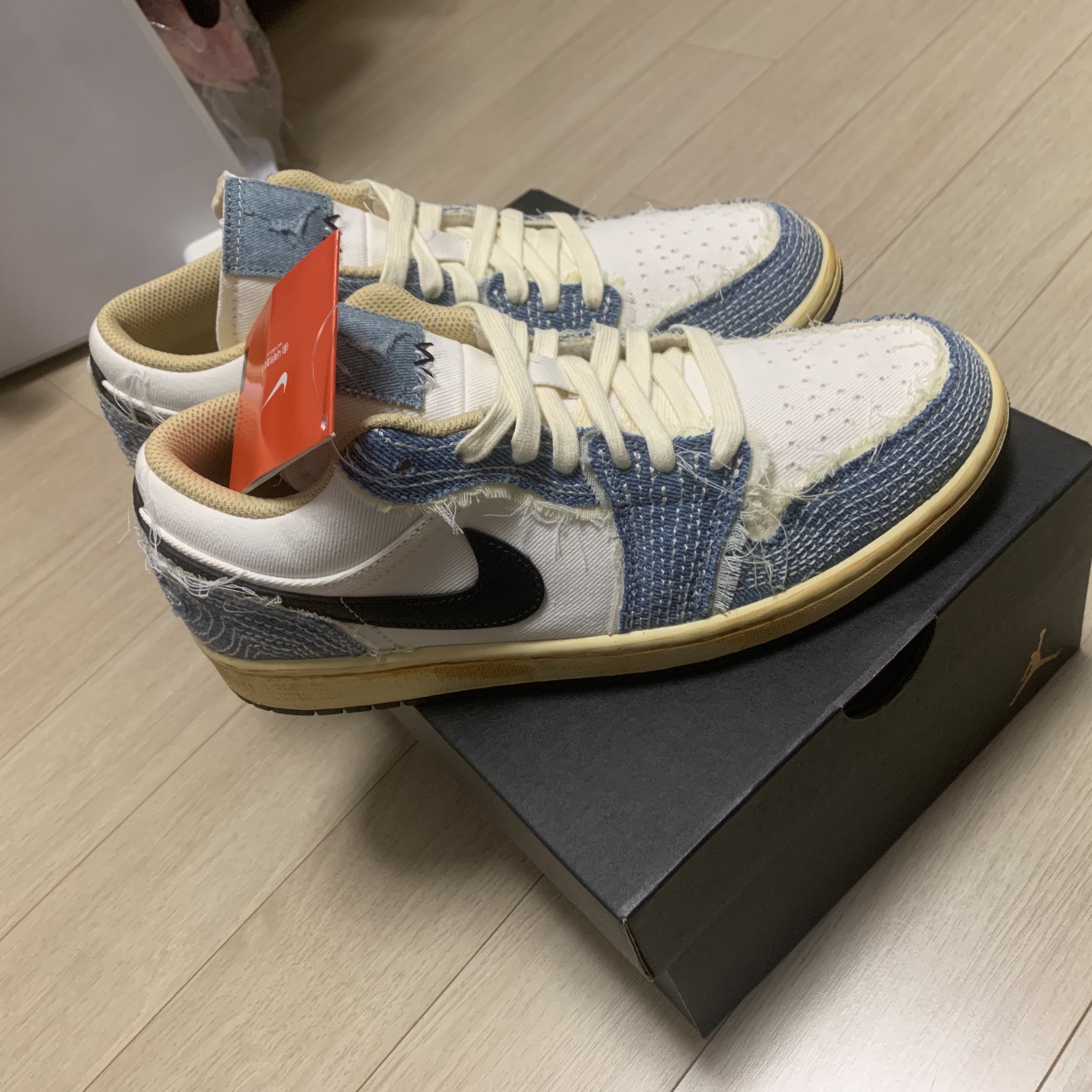 Jordan 1 Low World Make Japan 착용 스타일 - 3