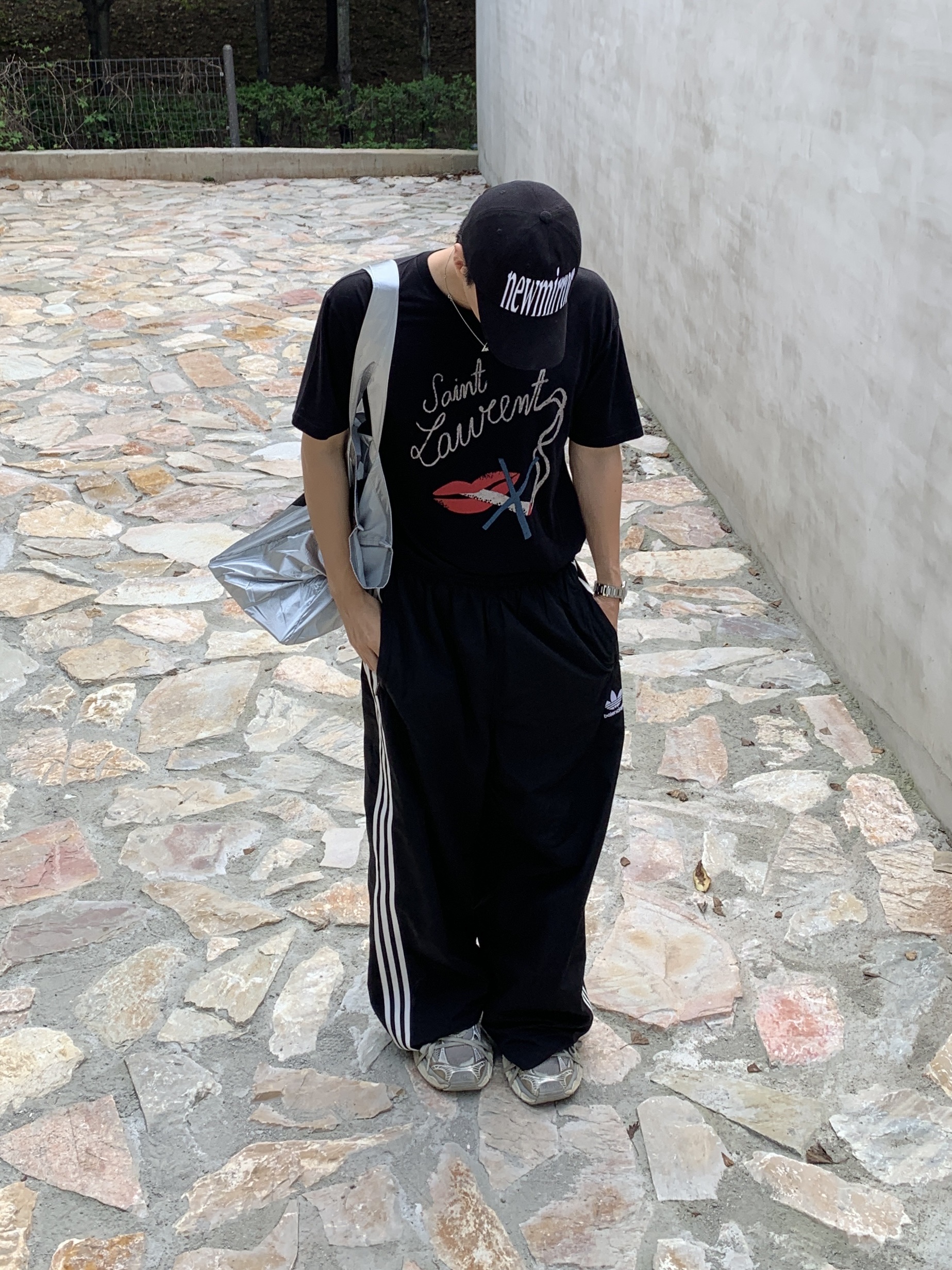Balenciaga x Adidas Tracksuit Trousers Black, (W) Balenciaga 3XL Sneakers Light Beige 착용 스타일 - 4