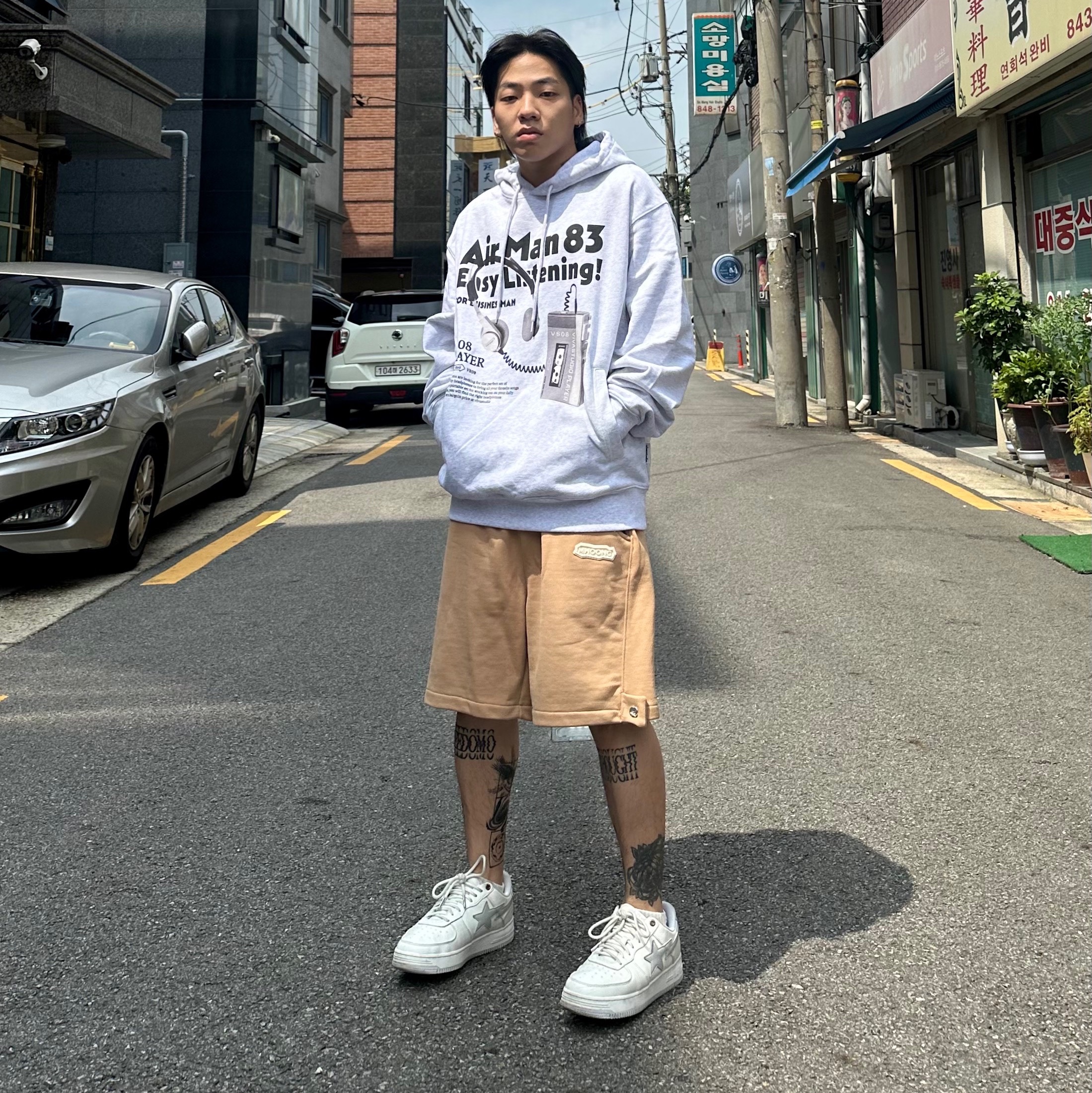 BAPE x JJJJound Bape Sta Low White Light Grey 착용 스타일 - 4