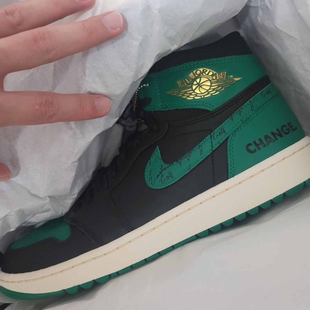 Jordan 1 x Eastside Golf High Golf 1961 Black Malachite 착용 스타일 - 1