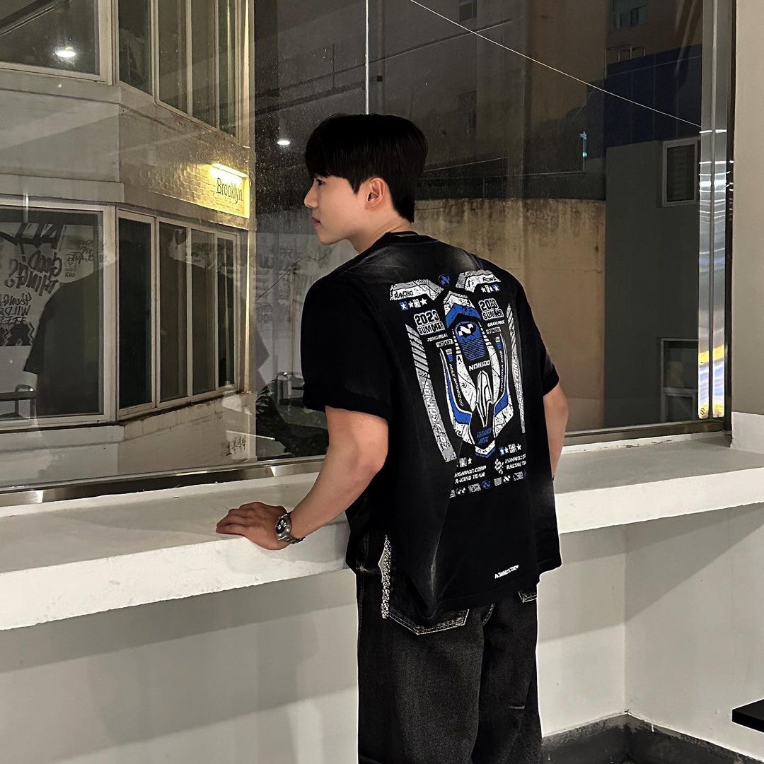 Nonnod Grandprix T-shirt Washed Black 착용 스타일 - 1