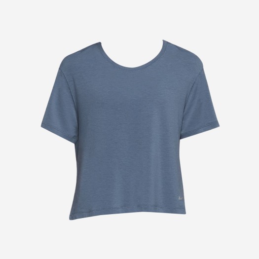 (W) 나이키 요가 드라이핏 티셔츠 디퓨즈드 블루 파티클 그레이 - 아시아