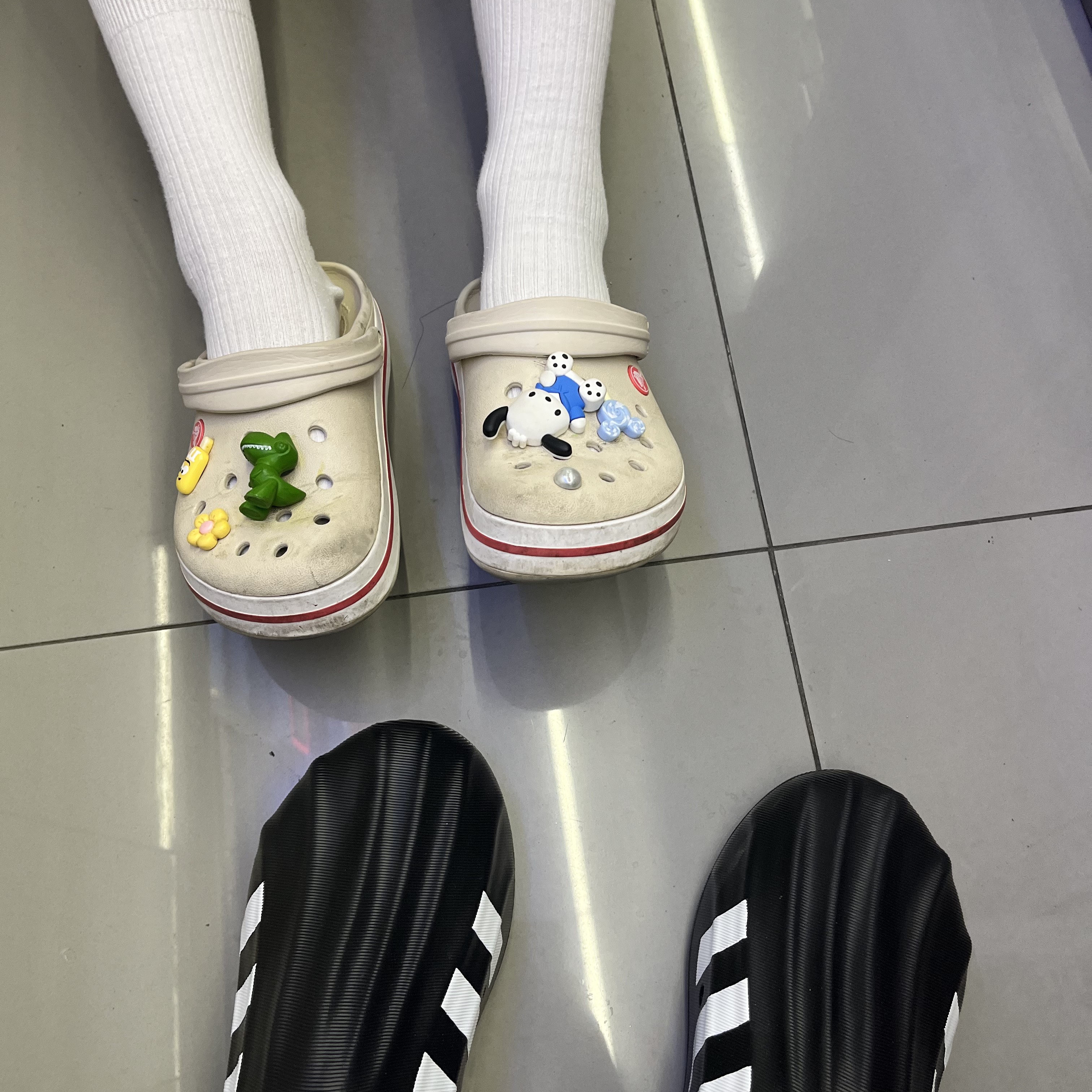 Adidas Adifom Superstar Core Black Cloud White 착용 스타일 - 1