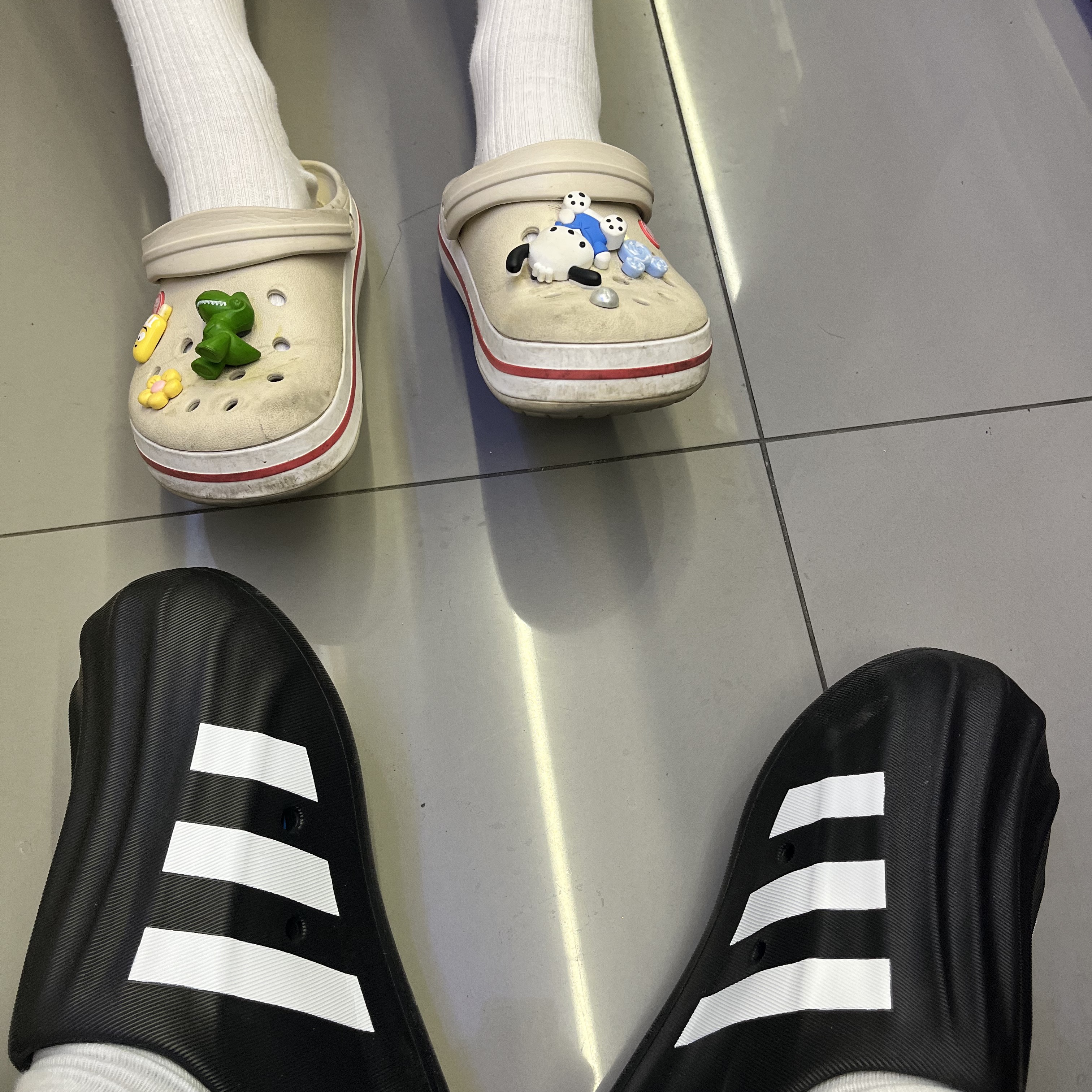 Adidas Adifom Superstar Core Black Cloud White 착용 스타일 - 2