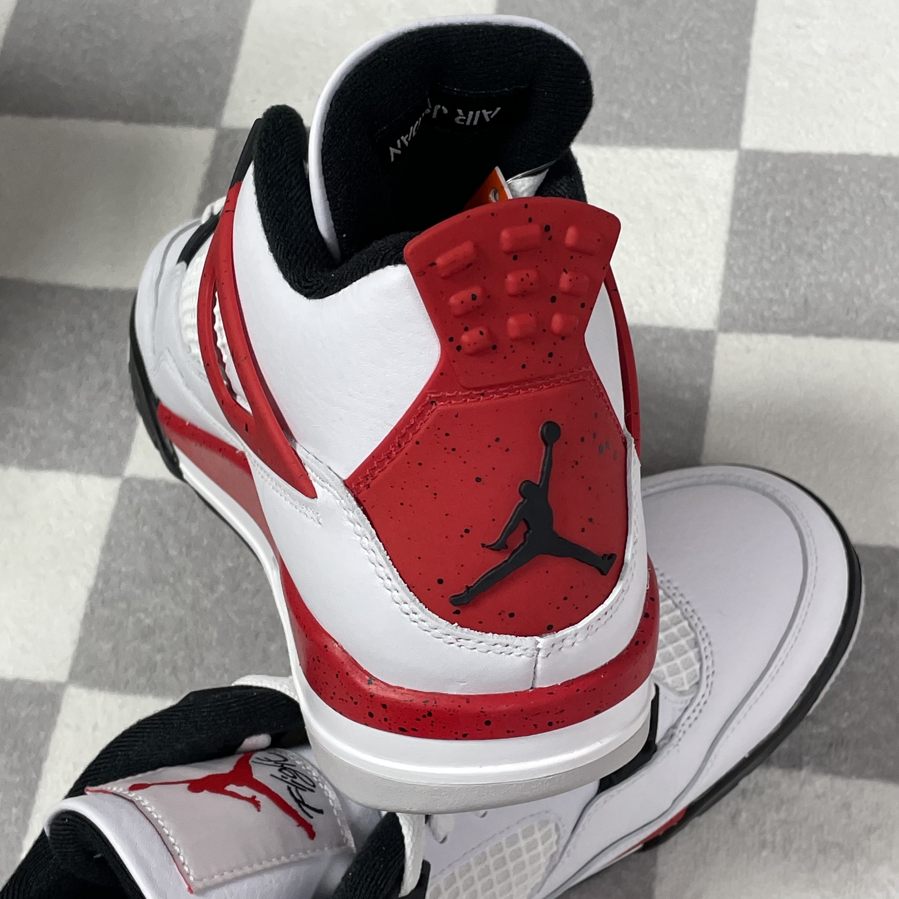 Jordan 4 Retro Red Cement 착용 스타일 - 4