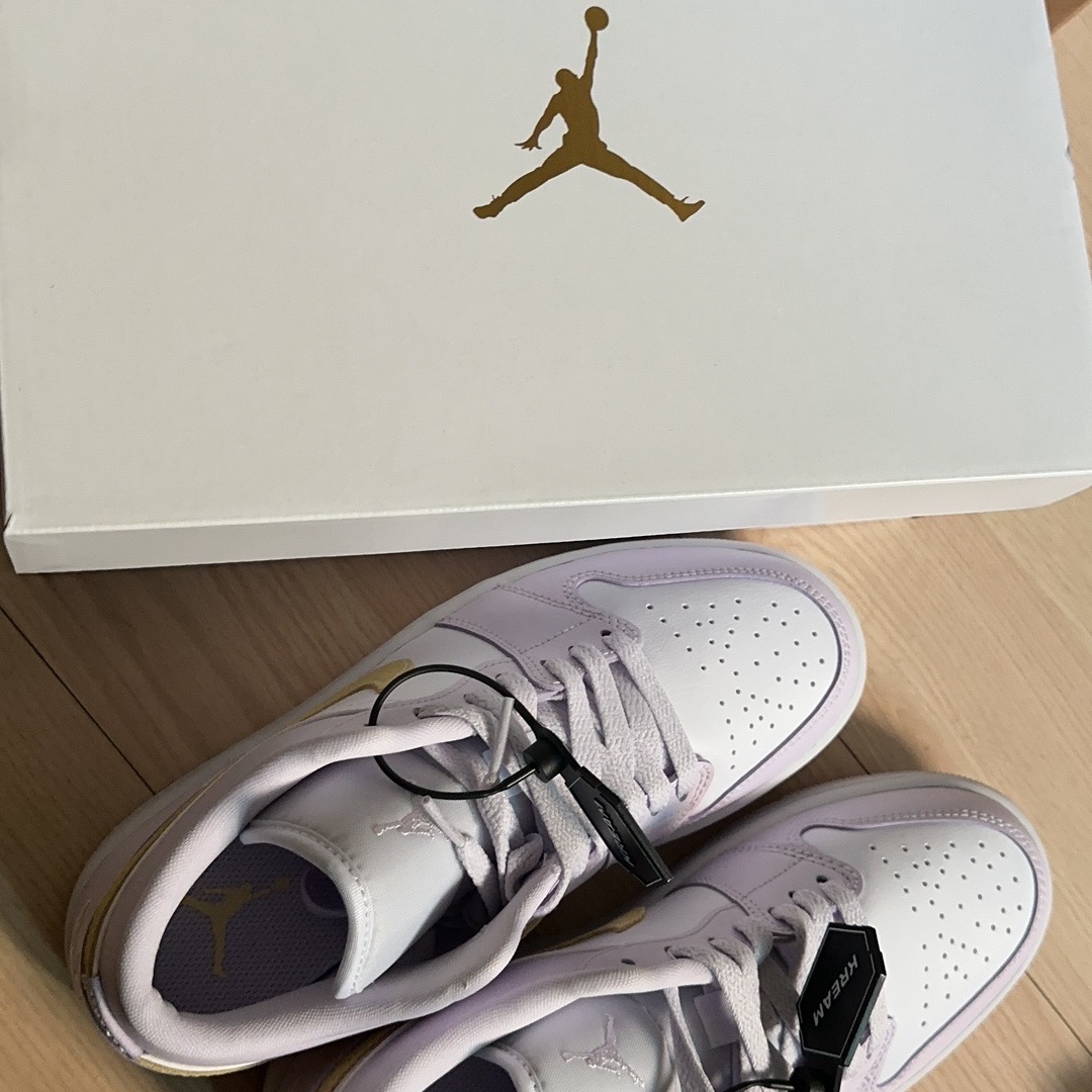(W) Jordan 1 Low Barely Grape Lemon Wash 착용 스타일