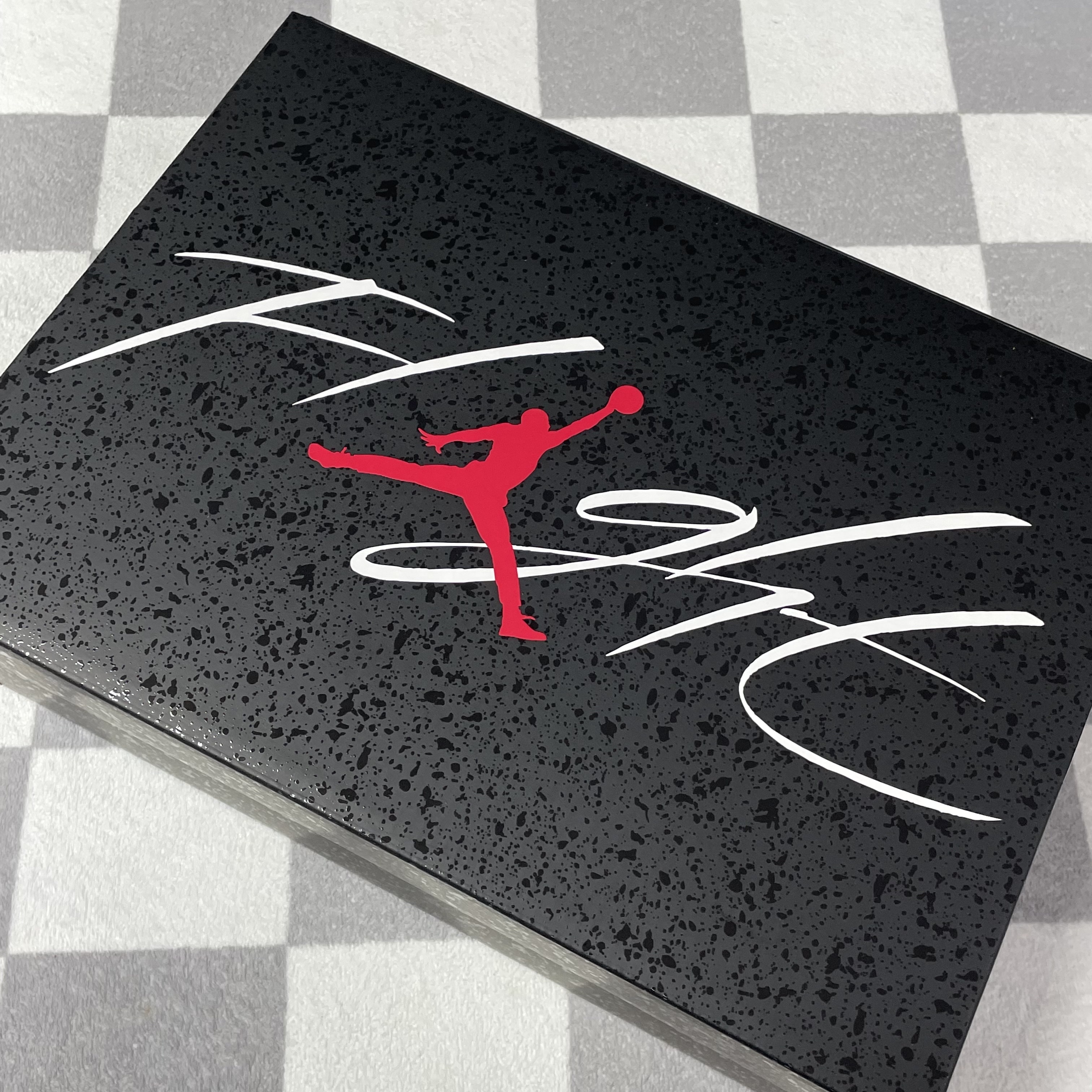 Jordan 4 Retro Red Cement 착용 스타일 - 5