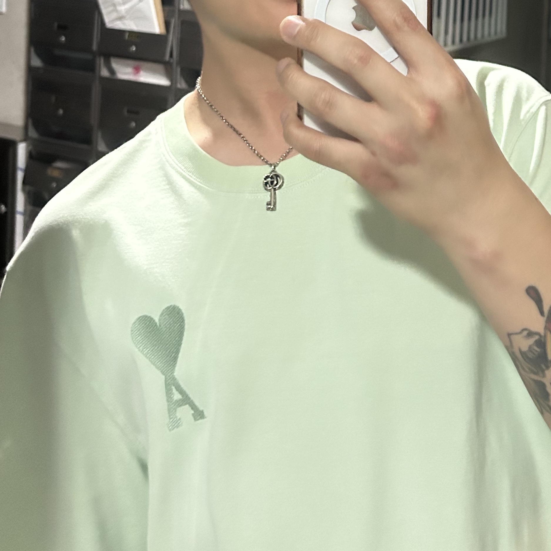 AMI de Coeur T-Shirt Pale Green - 22FW, Gucci Double G Key Necklace Silver 착용 스타일