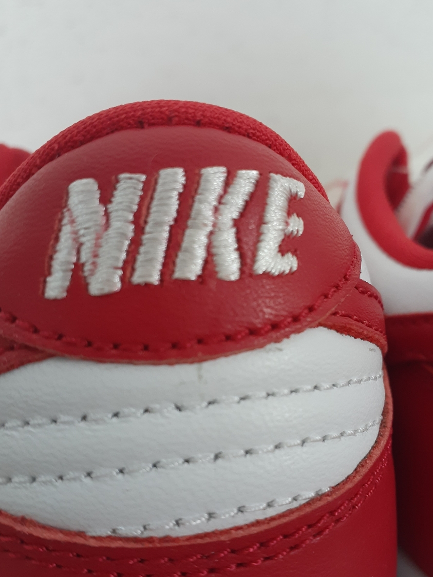 Nike Dunk Low SP White and University Red 2023 착용 스타일 - 2