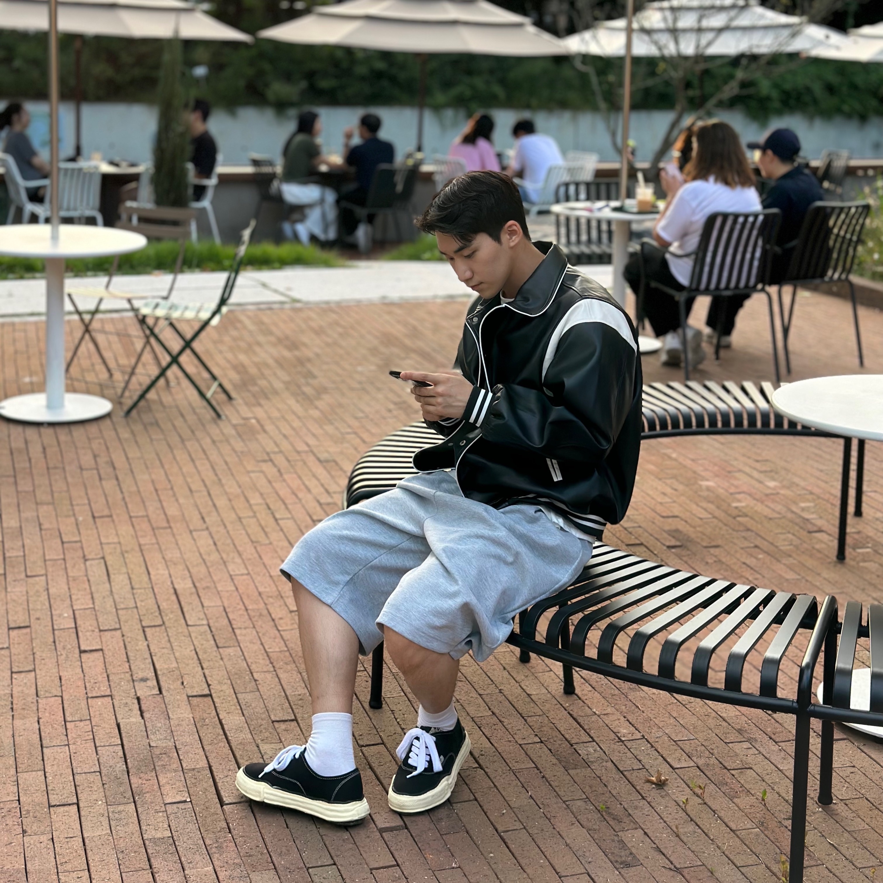 Maison Mihara Yasuhiro Baker OG Sole OD Canvas Low-top Sneakers Black 착용 스타일 - 2