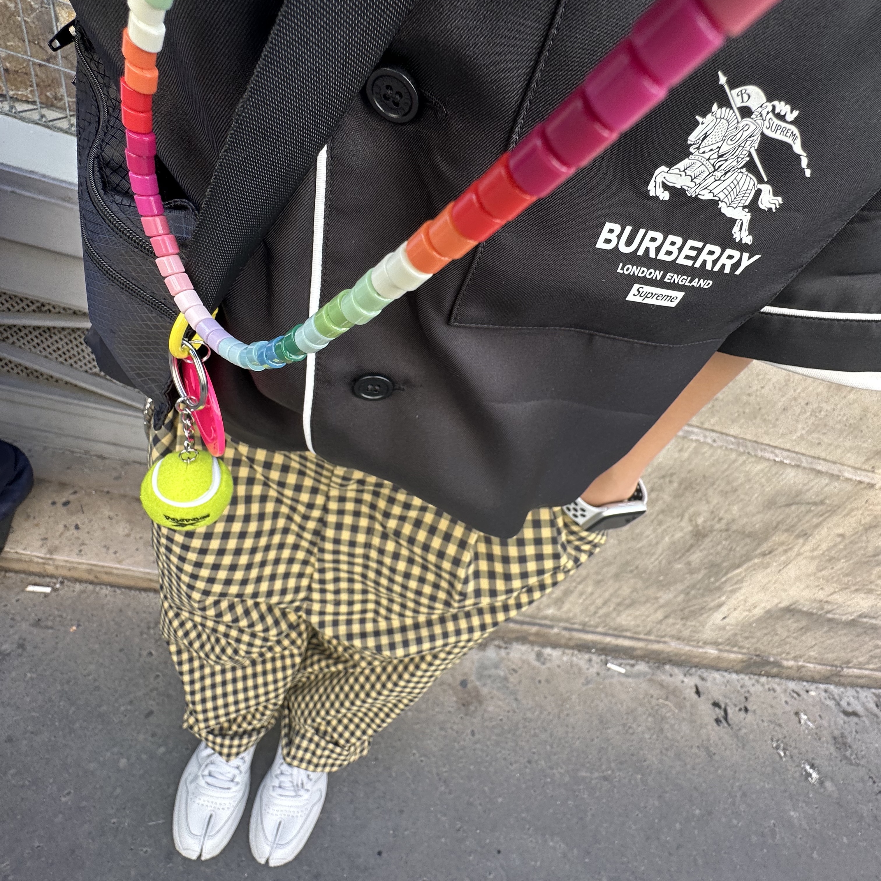 Supreme x Burberry Silk S/S Pajama Shirt Black - 22SS, Reebok x Maison Margiela Classic Leather Tabi Shoes Grey 착용 스타일 - 2
