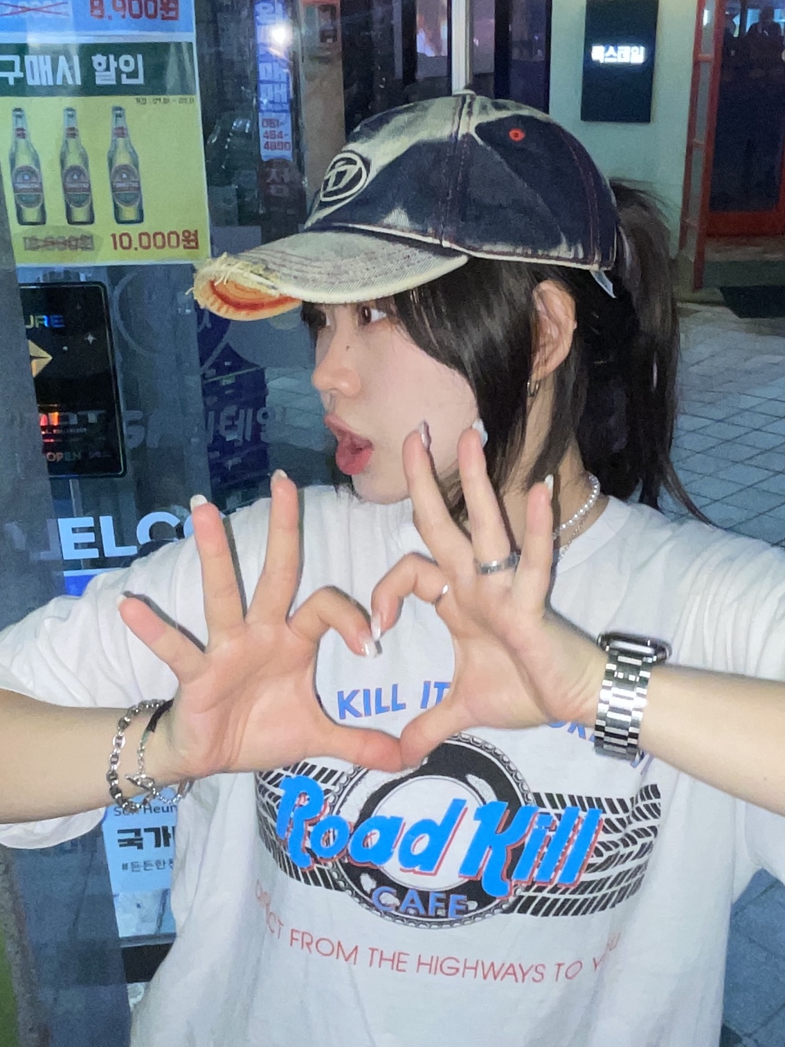 Diesel C-Seymon Treated Denim Baseball Cap Blue White, Apple Watch SE 40mm GPS Midnight Aluminum Case with Sport Band Midnight (Korean Ver.) 착용 스타일 - 1