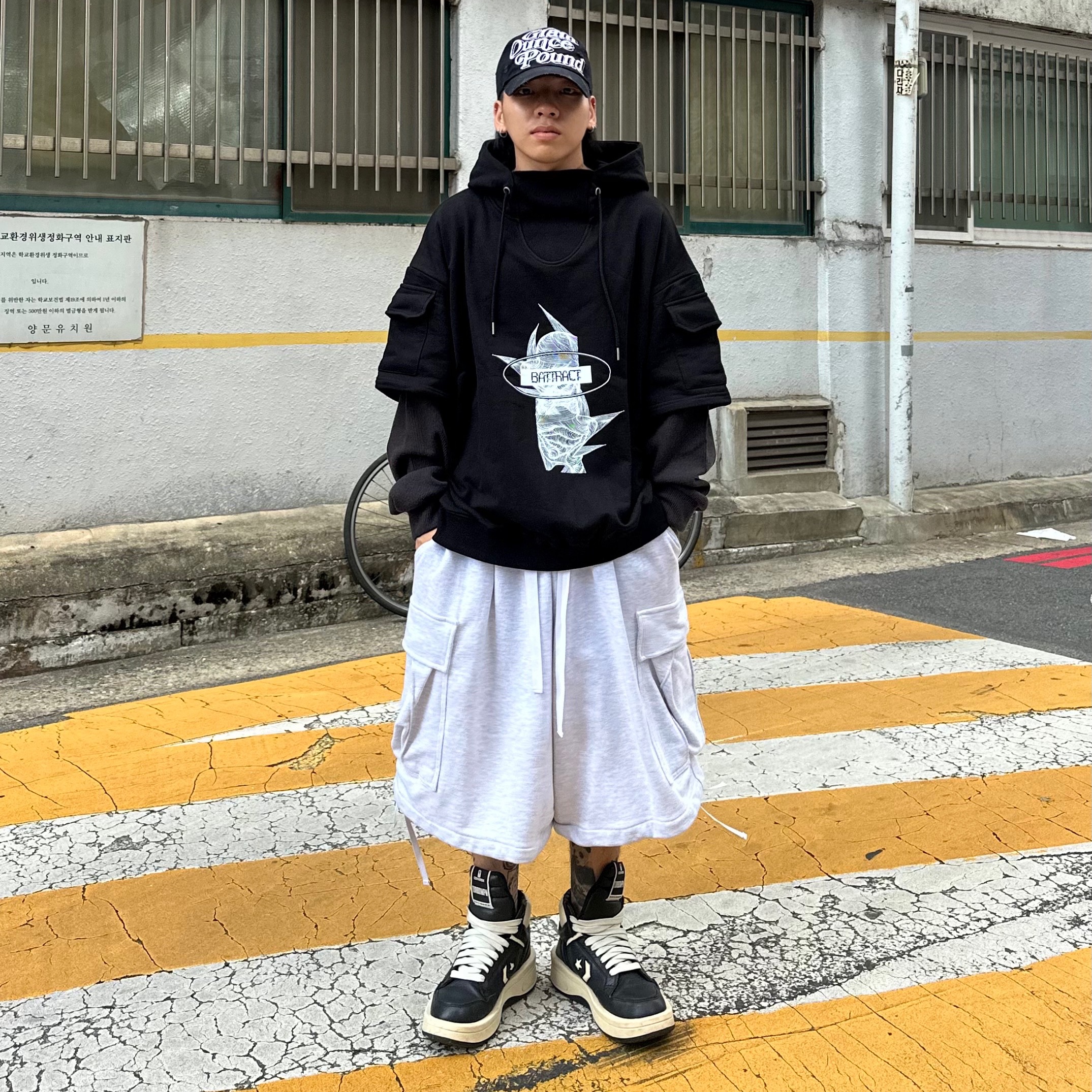 Converse x Drkshdw Turbowpn Black Cream 착용 스타일 - 1