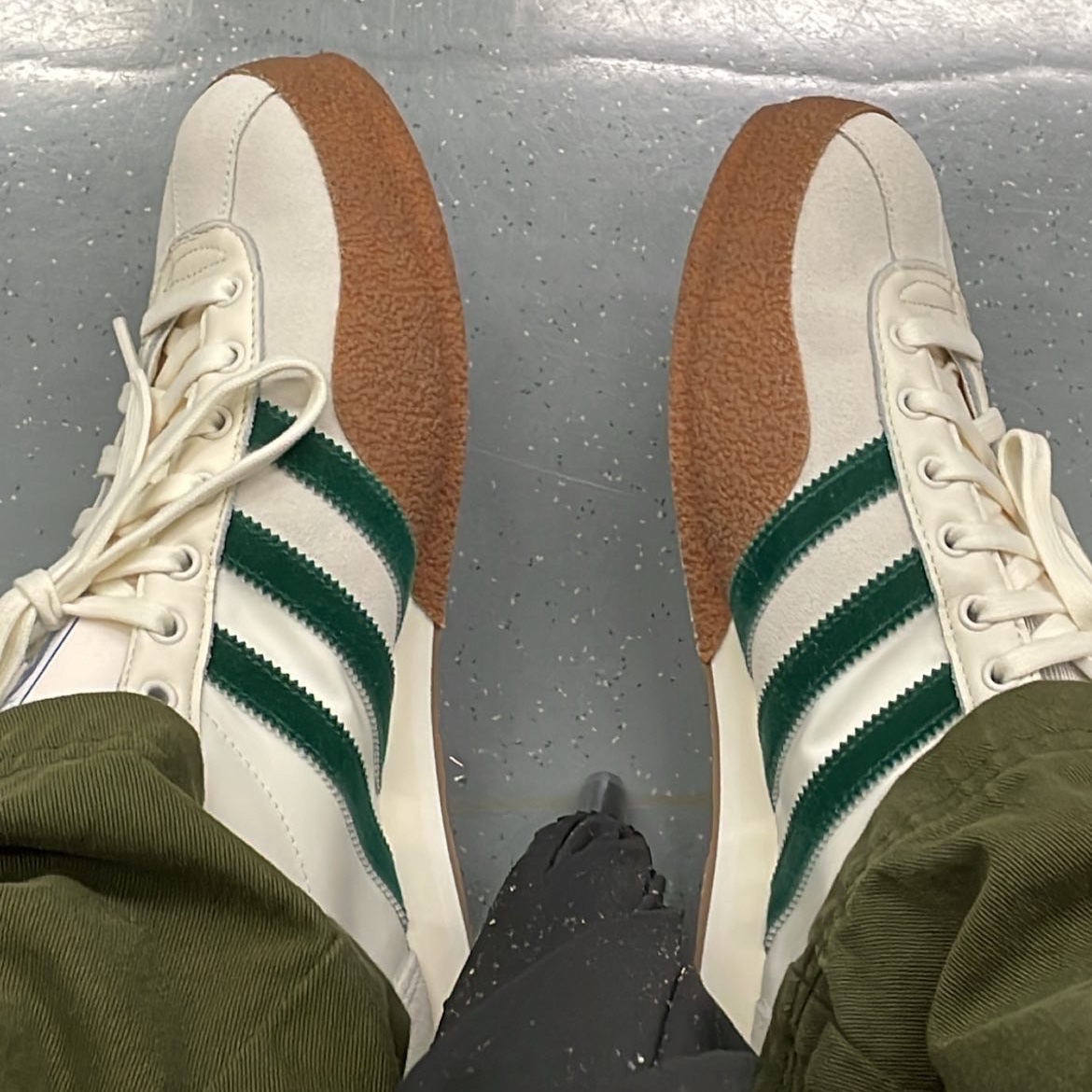 Adidas x Liam Gallagher Spezial LG II Cream White Collegiate Green 착용 스타일
