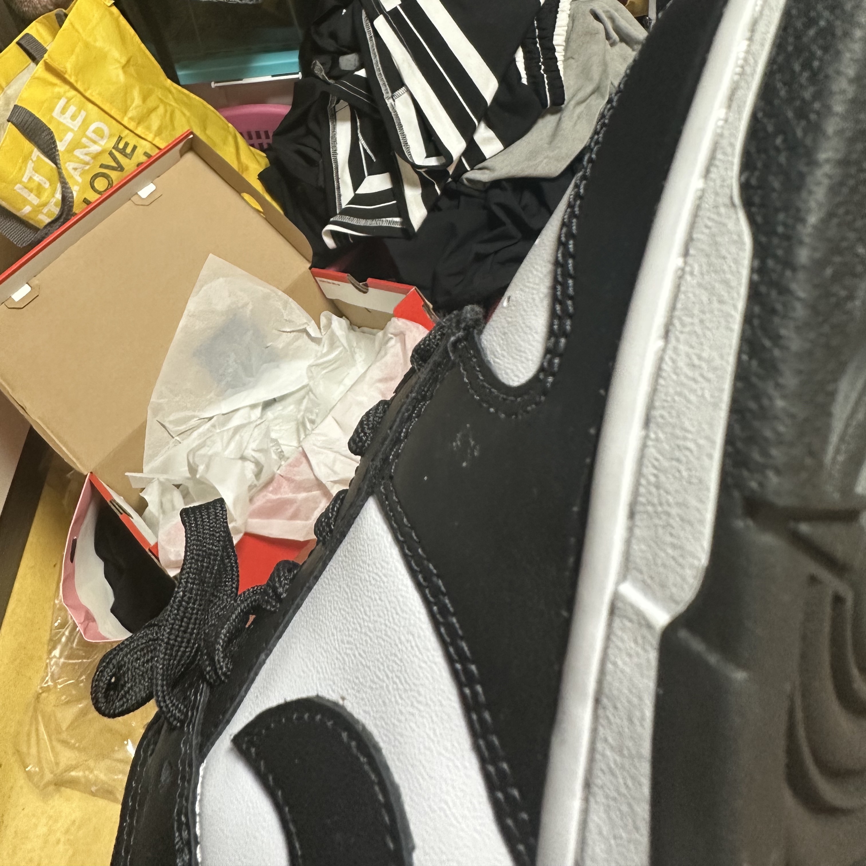 Nike Dunk Low Retro Black 착용 스타일 - 1