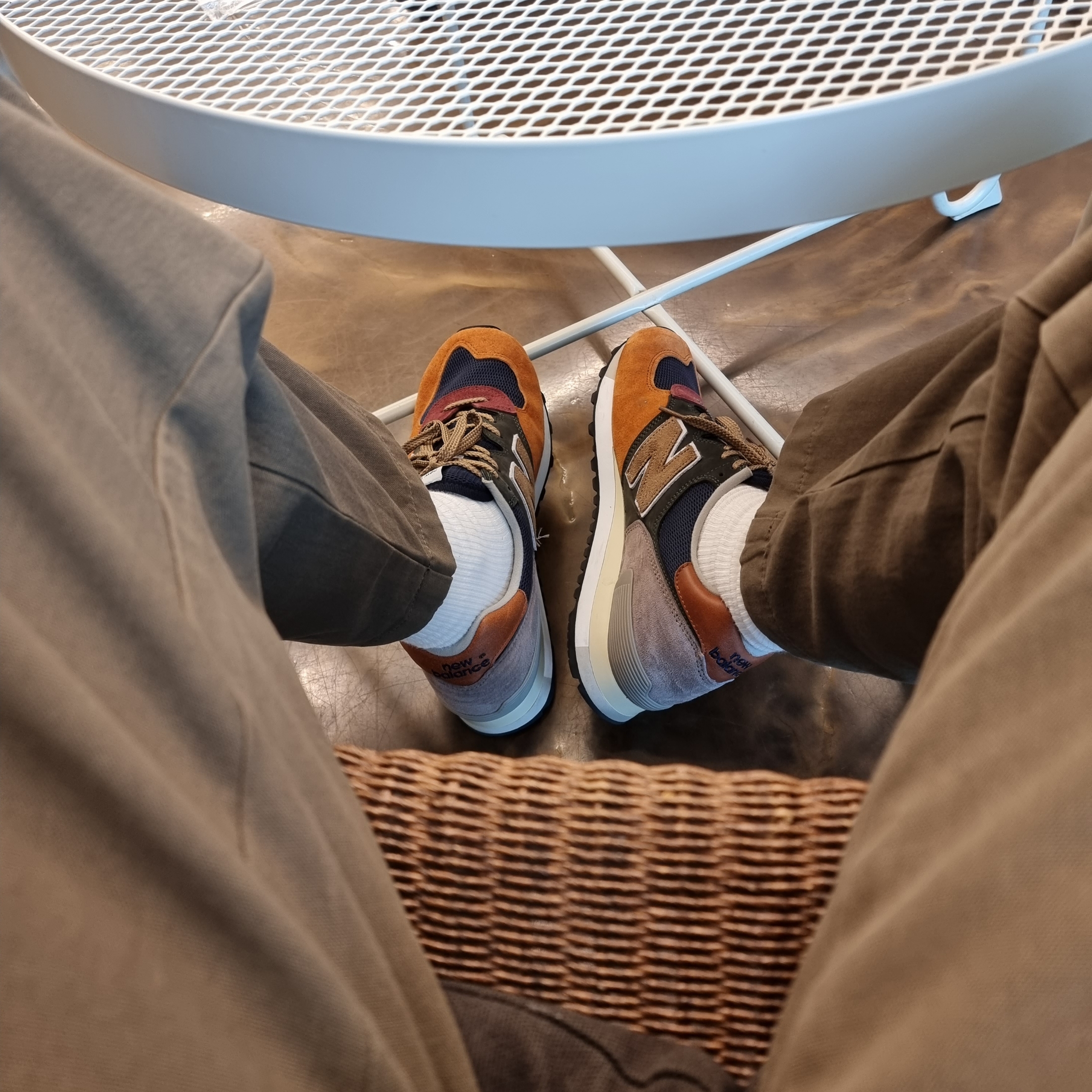 New Balance 575 Made in UK Surplus Pack 착용 스타일 - 2