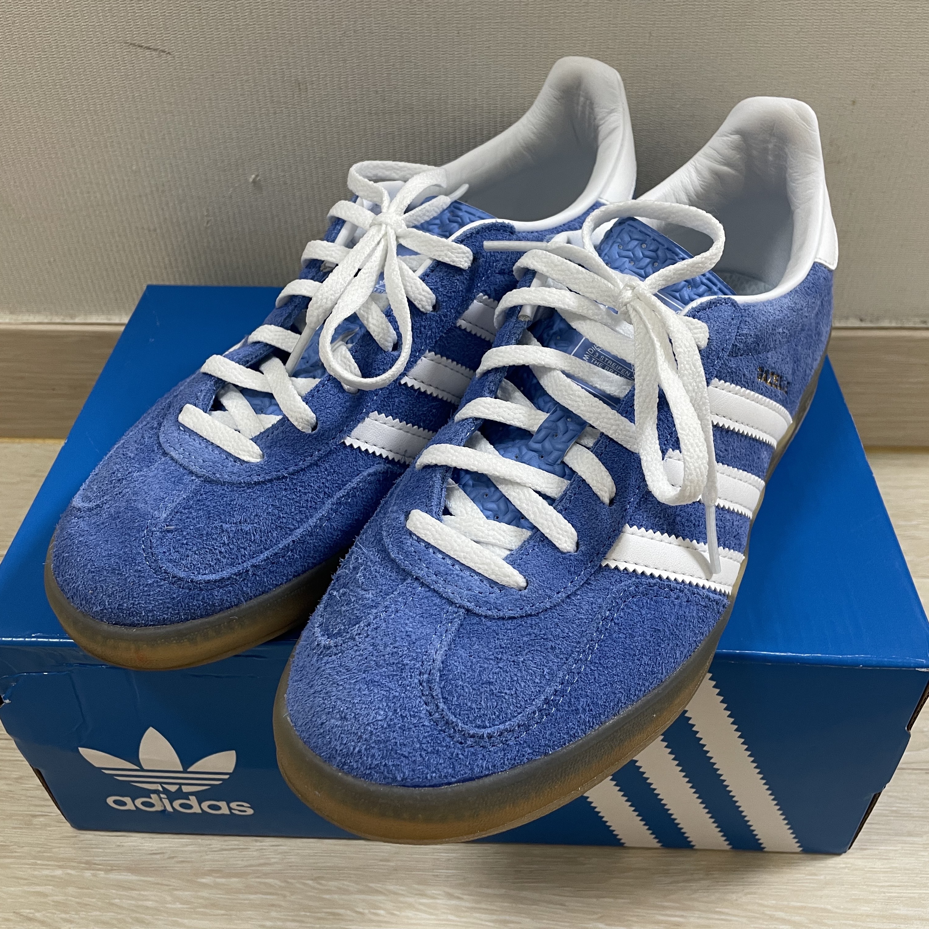 (W) Adidas Gazelle Indoor Blue Fusion Cloud White 착용 스타일 - 1