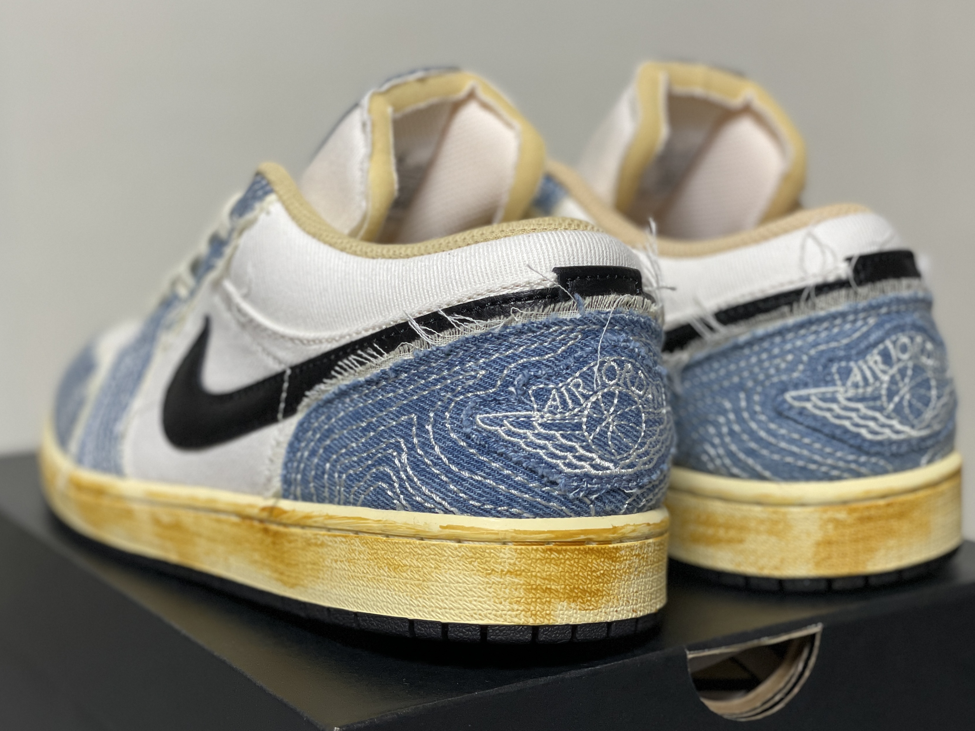 Jordan 1 Low World Make Japan 착용 스타일 - 3