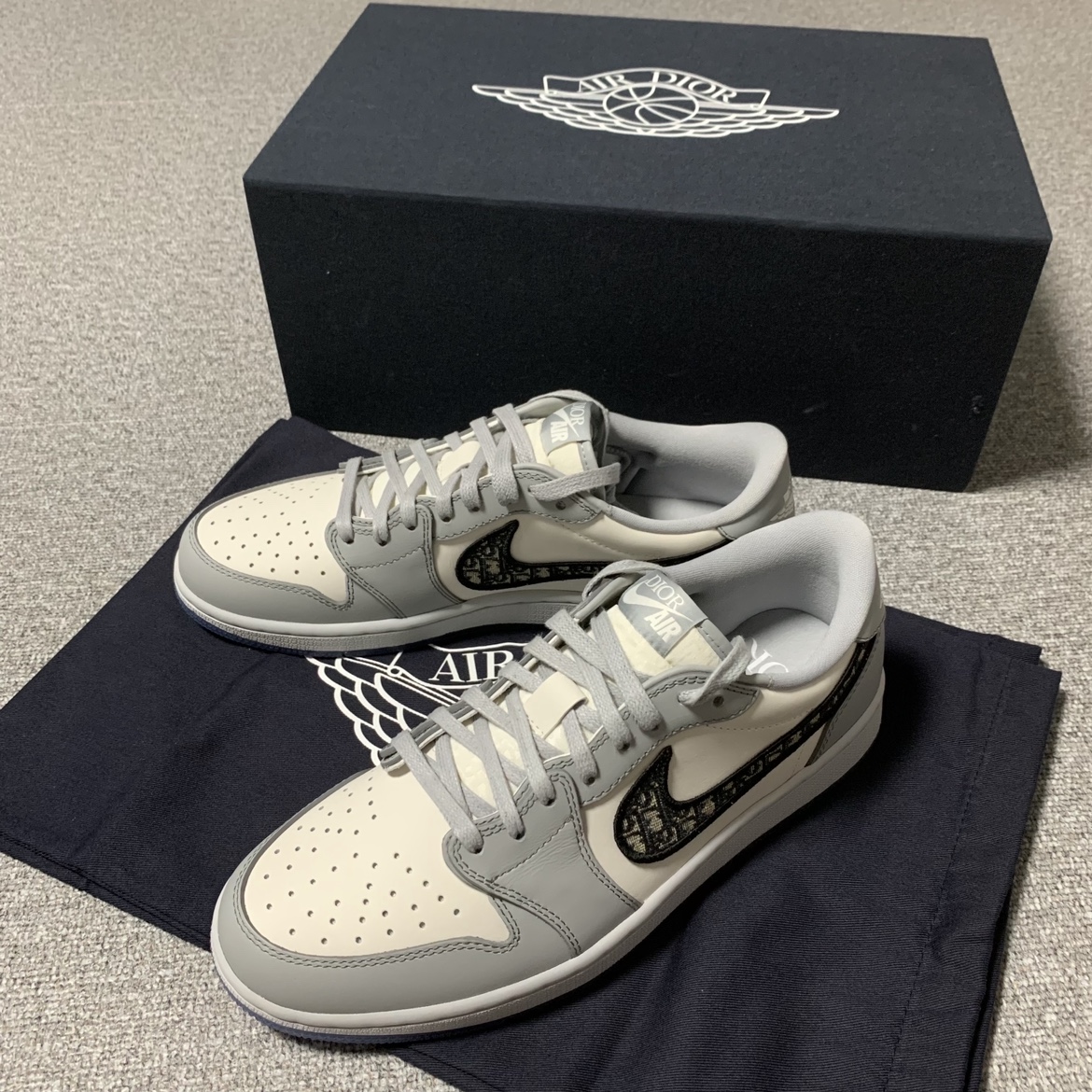 Jordan 1 x Dior Low OG 착용 스타일