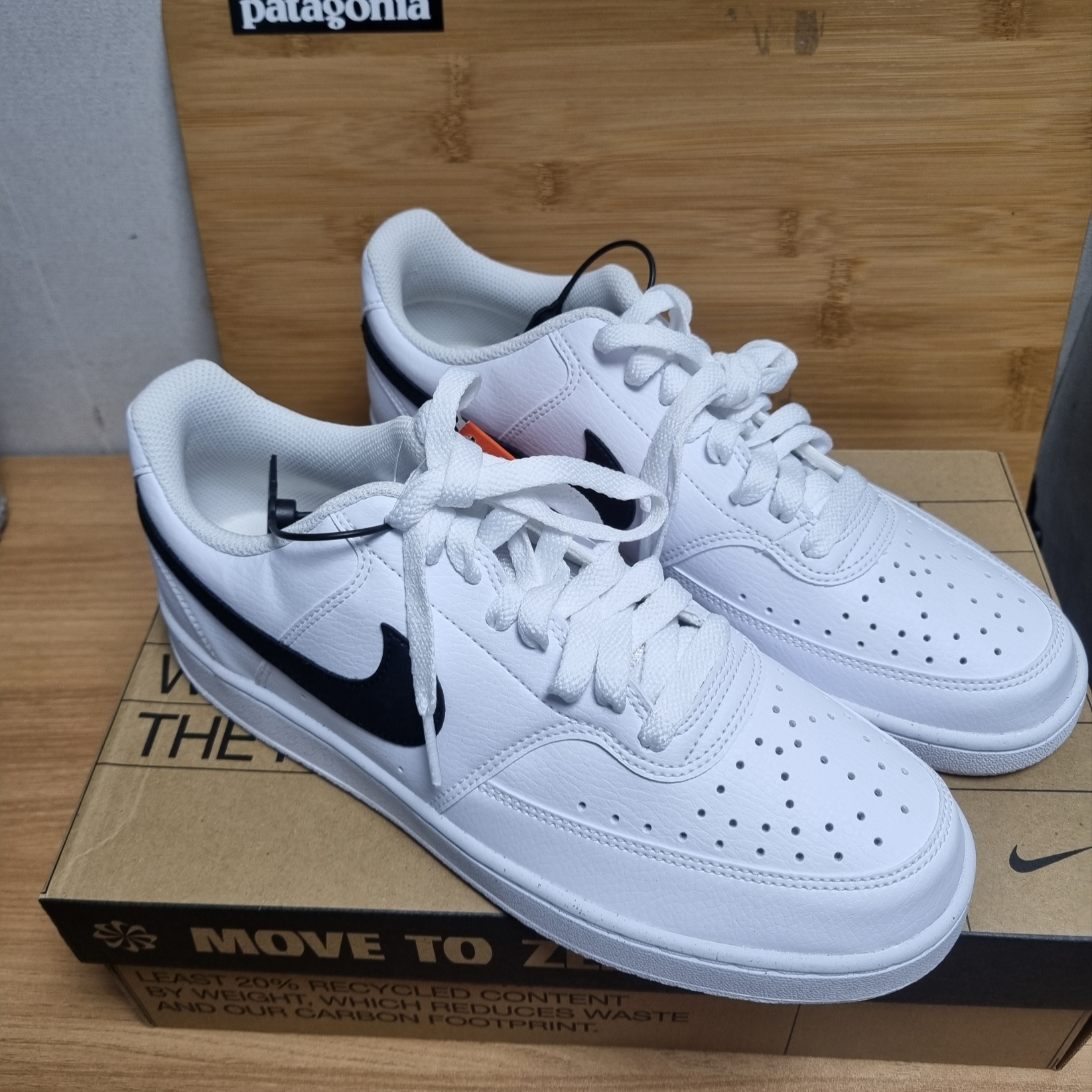 Nike Court Vision Low Next Nature White Black 착용 스타일