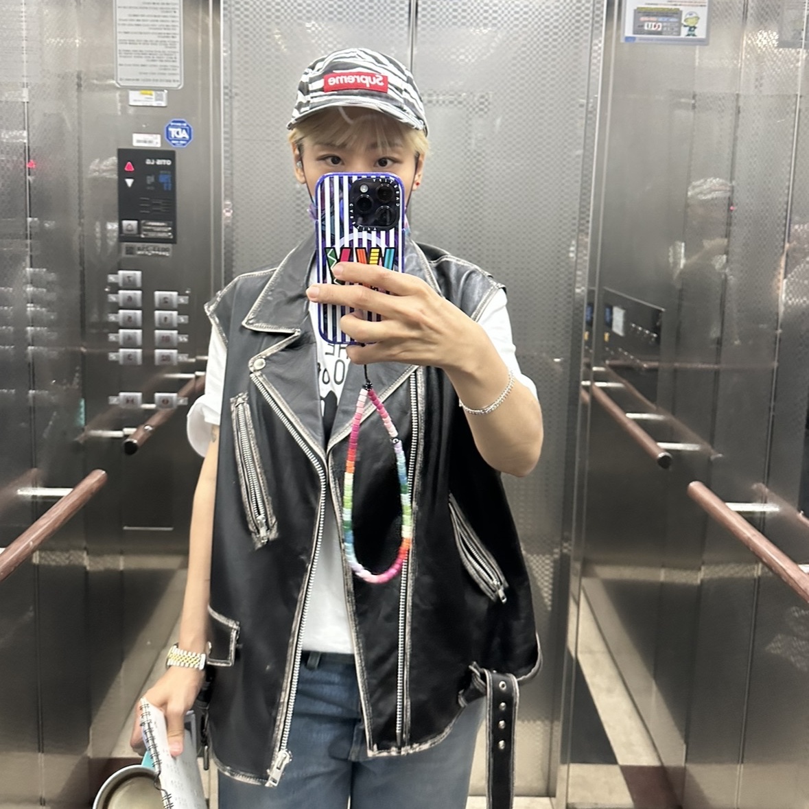 Supreme Washed Chino Twill Camp Cap Zebra - 22FW 착용 스타일