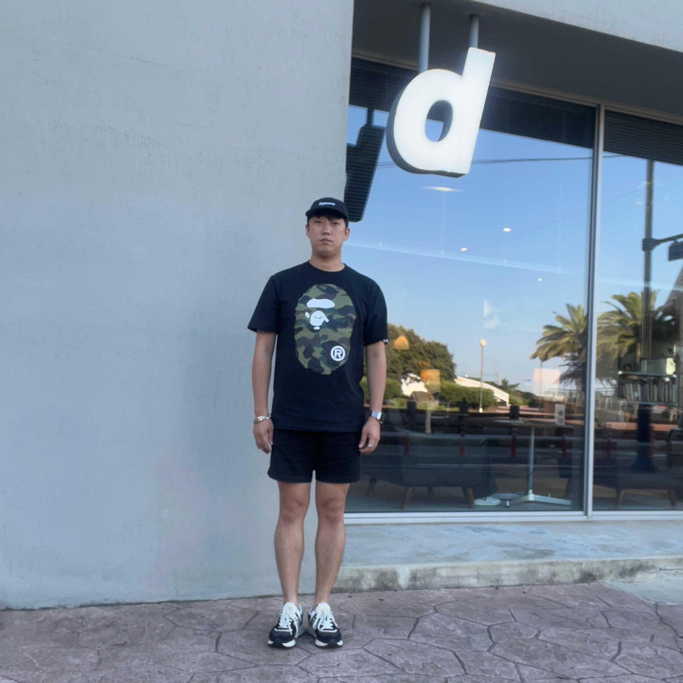 Supreme Washed Chino Twill Camp Cap Black, BAPE Color Camo Big Ape Head T-Shirt White Navy 착용 스타일 - 2