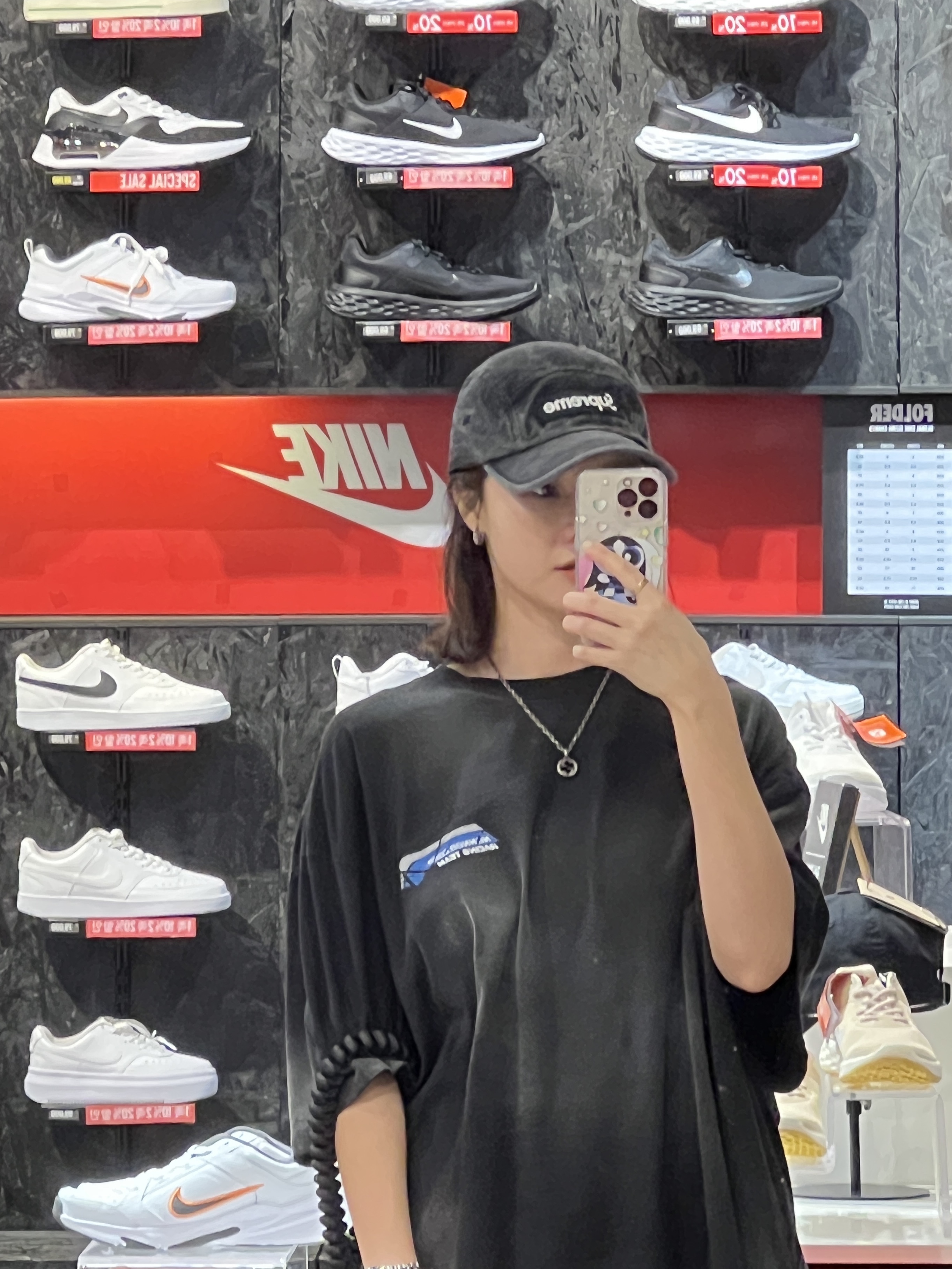 Supreme Denim Camp Cap Black - 24SS, Nonnod Grandprix T-shirt Washed Black 착용 스타일 - 3