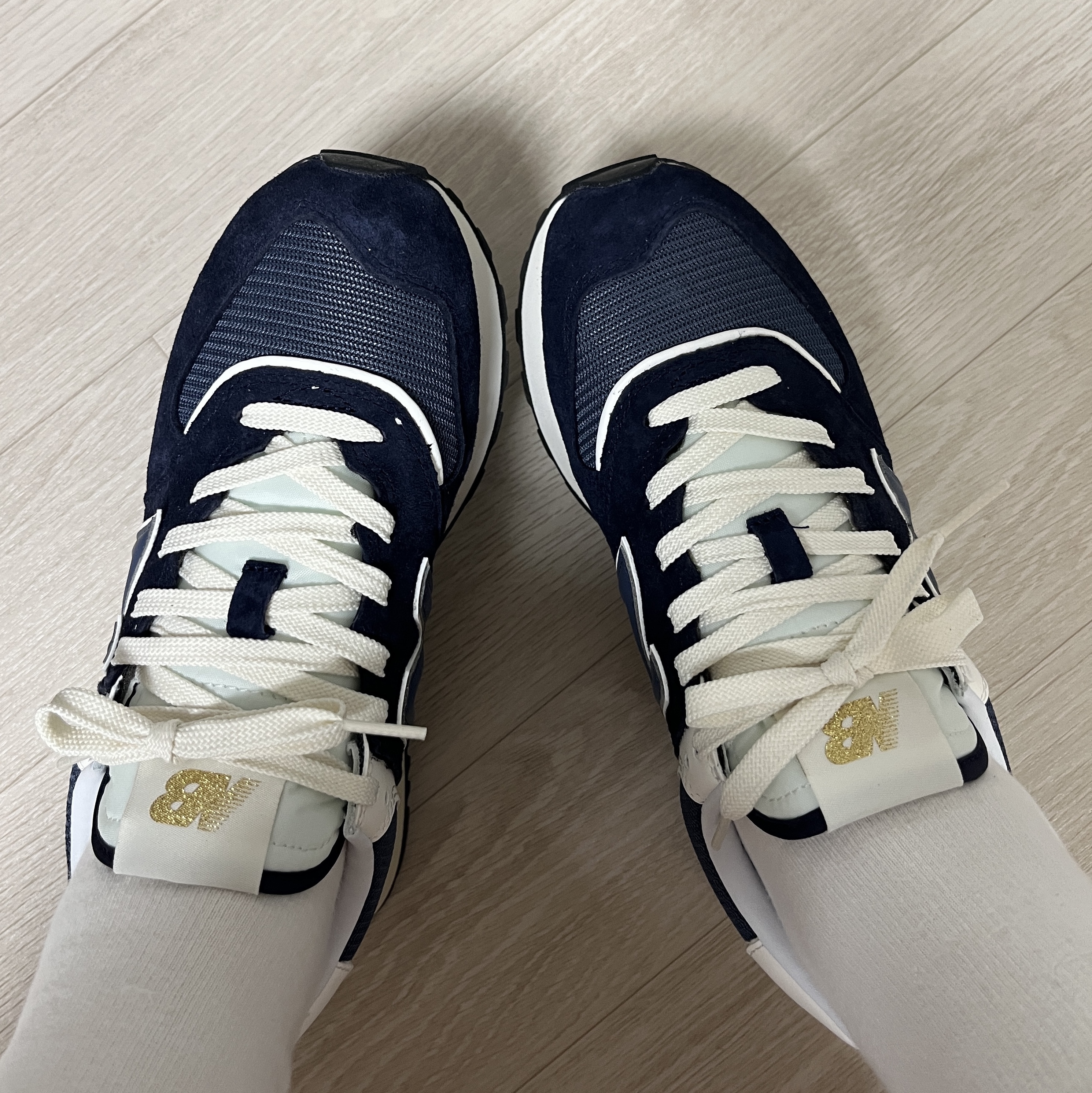 New Balance 574 Legacy Navy 착용 스타일 - 1