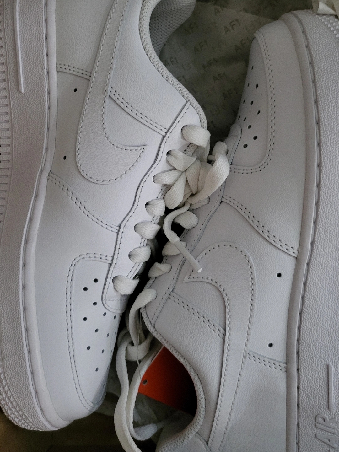 (W) Nike Air Force 1 '07 Low White 착용 스타일