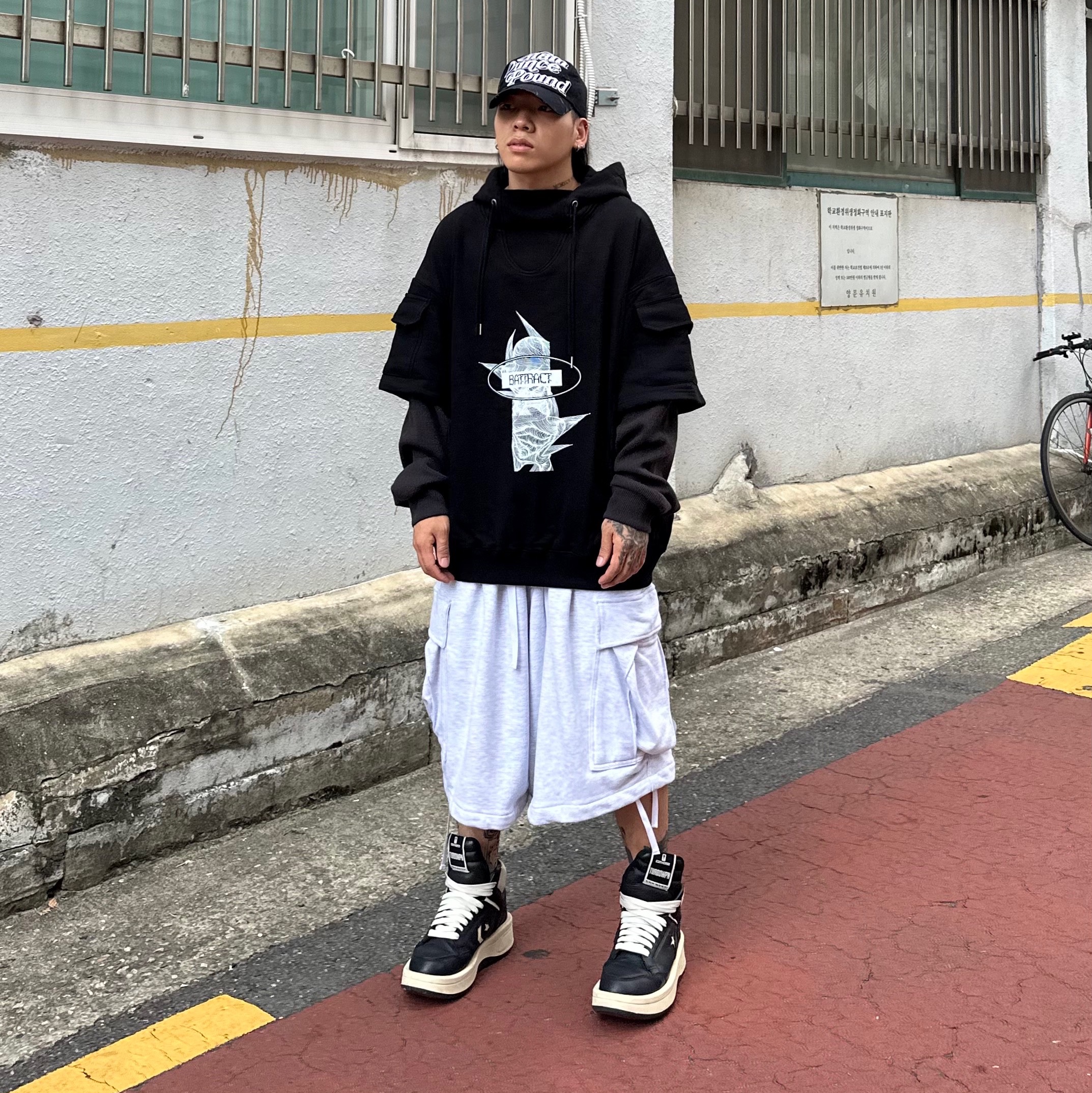 Converse x Drkshdw Turbowpn Black Cream 착용 스타일 - 4