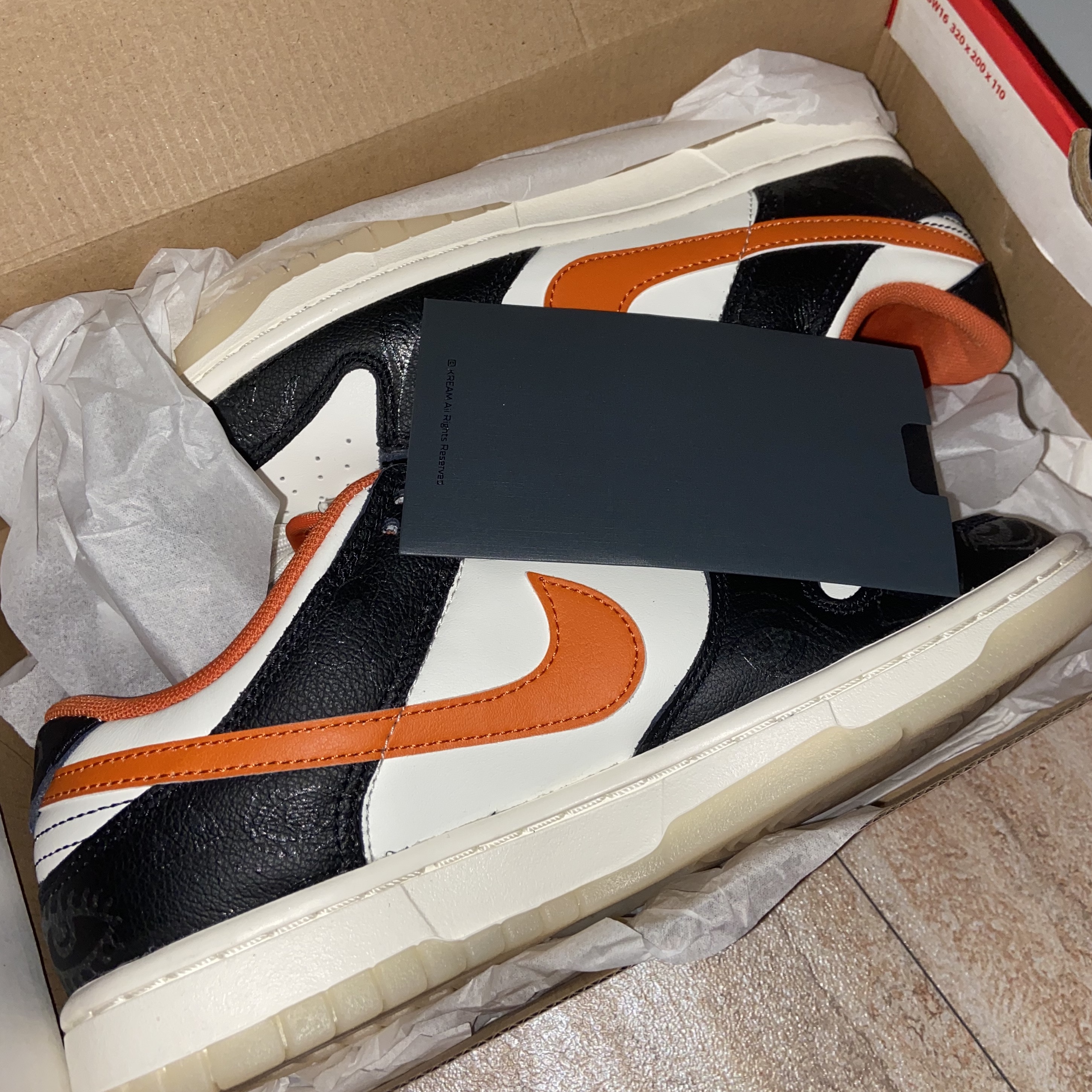 Nike Dunk Low Retro PRM Halloween 착용 스타일